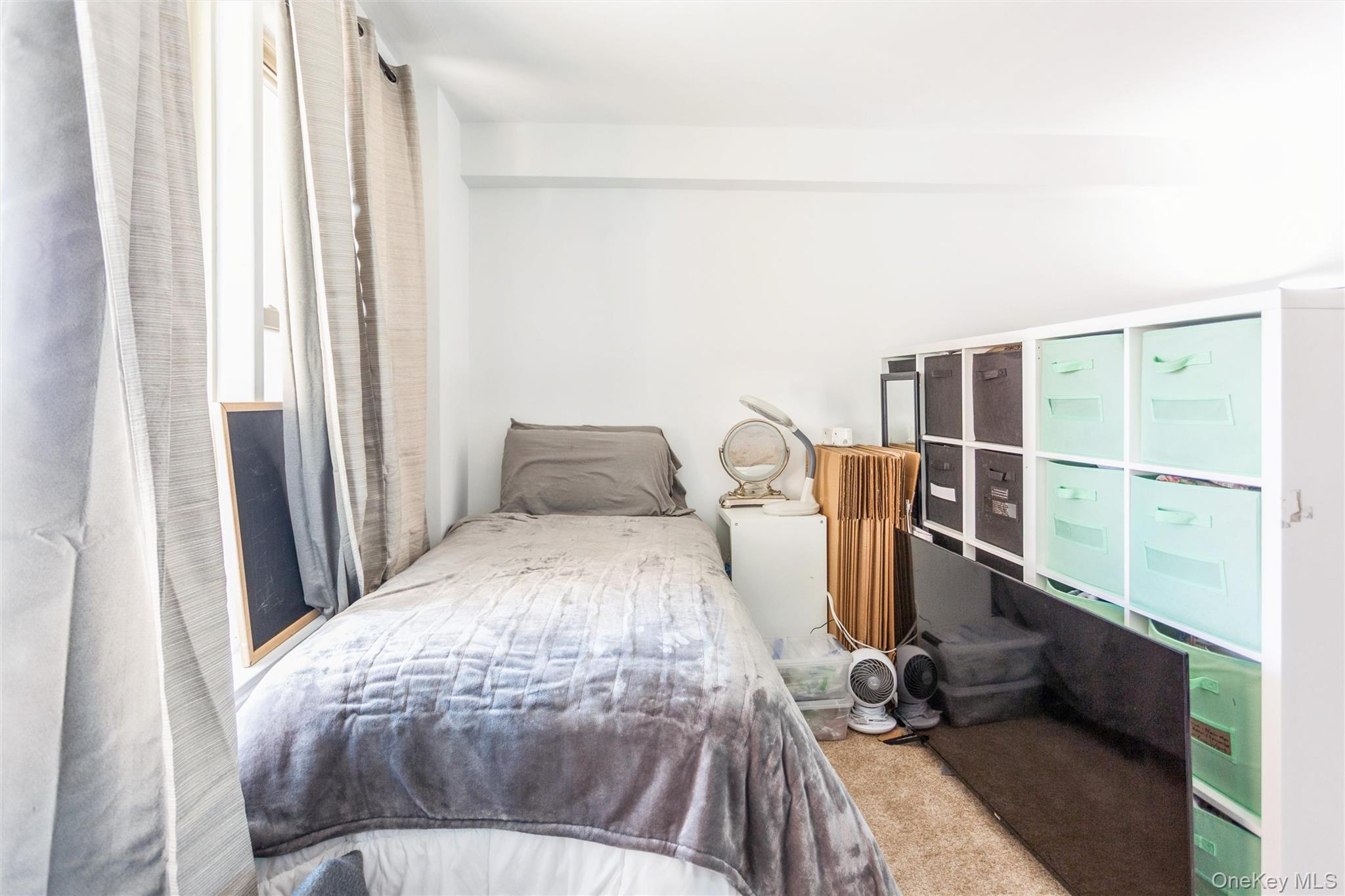 560 W Broadway # 2A, Long Beach, NY 11561