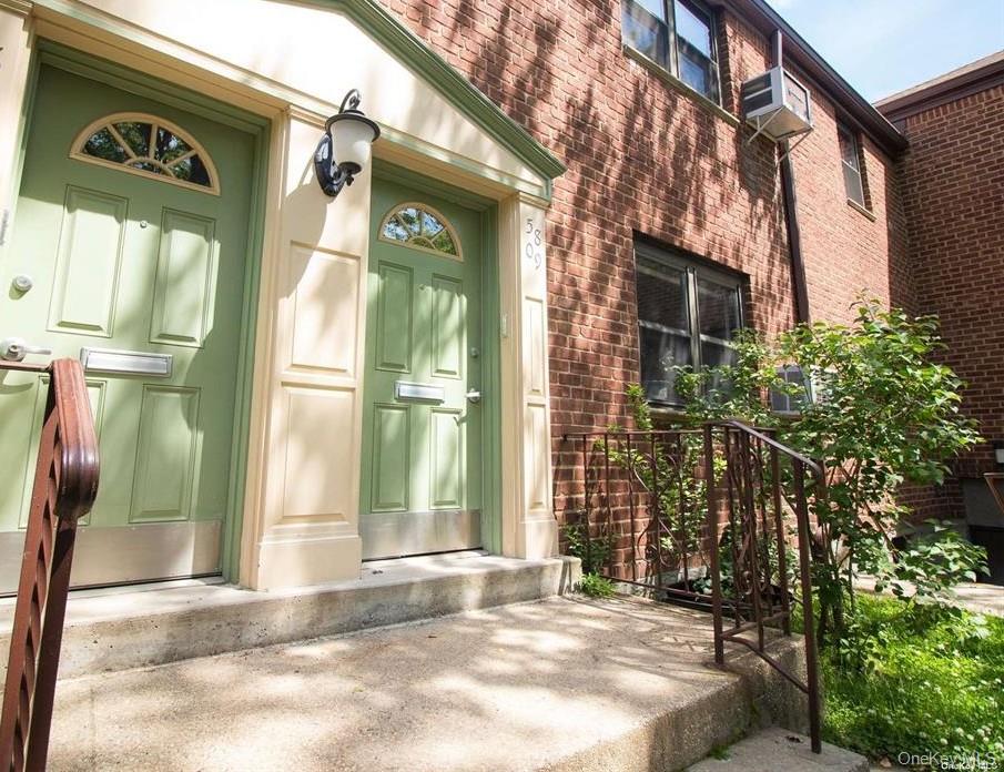 245-48 62nd Avenue # Upper 2/3BR, Douglaston, NY 11362