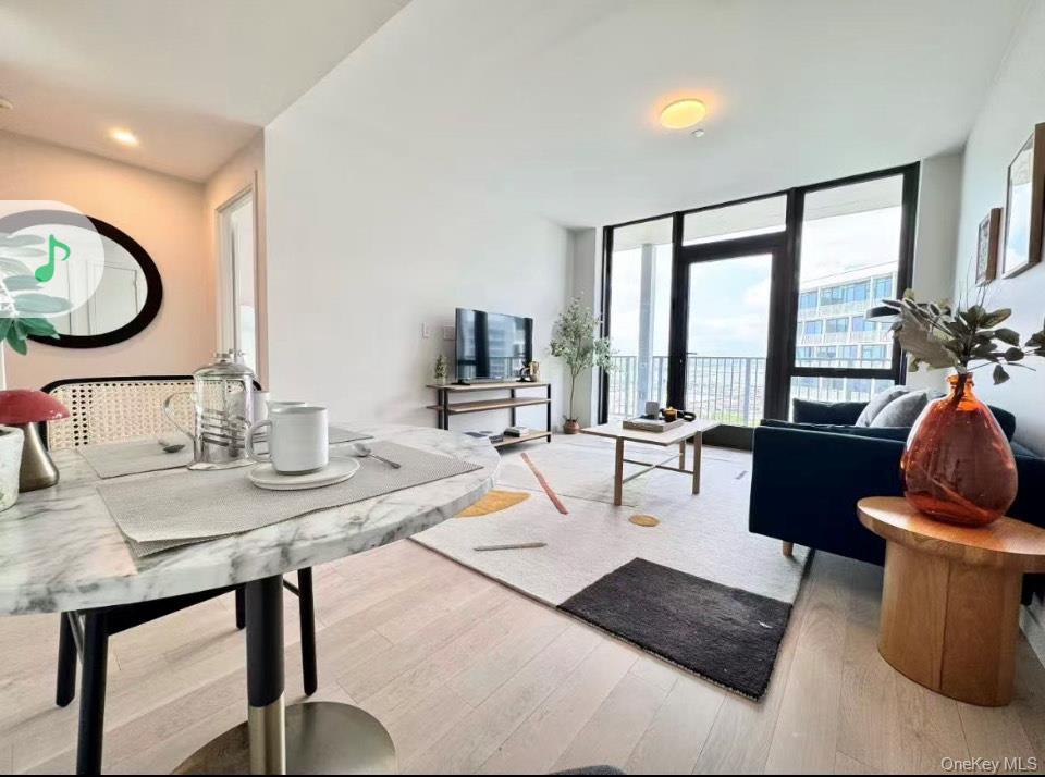 131-02A 40 Road # 17I, Flushing, NY 11354