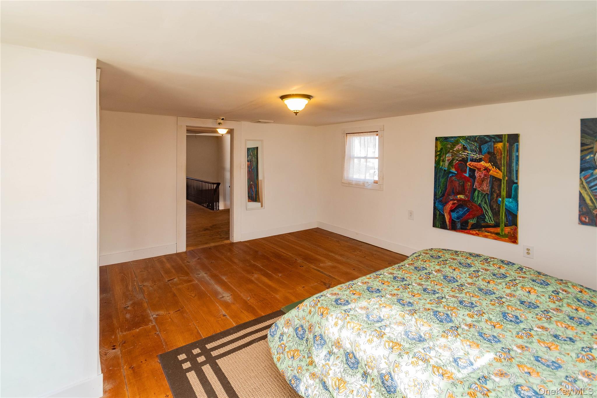 147 Broadway # 9W, Port Ewen, NY 12466