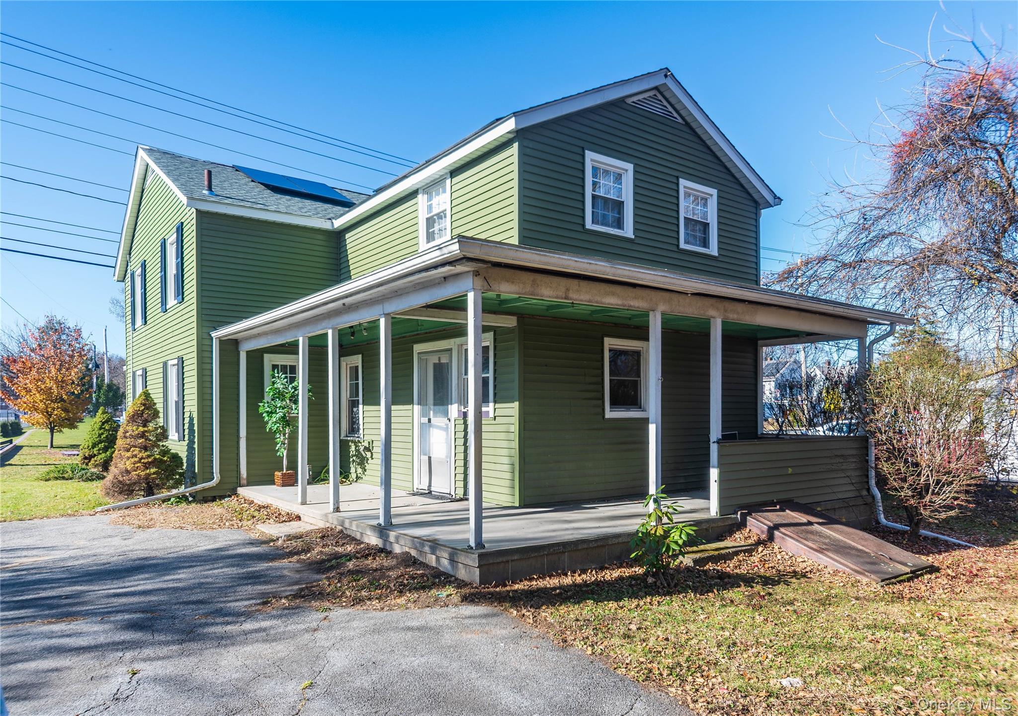 147 Broadway # 9W, Port Ewen, NY 12466