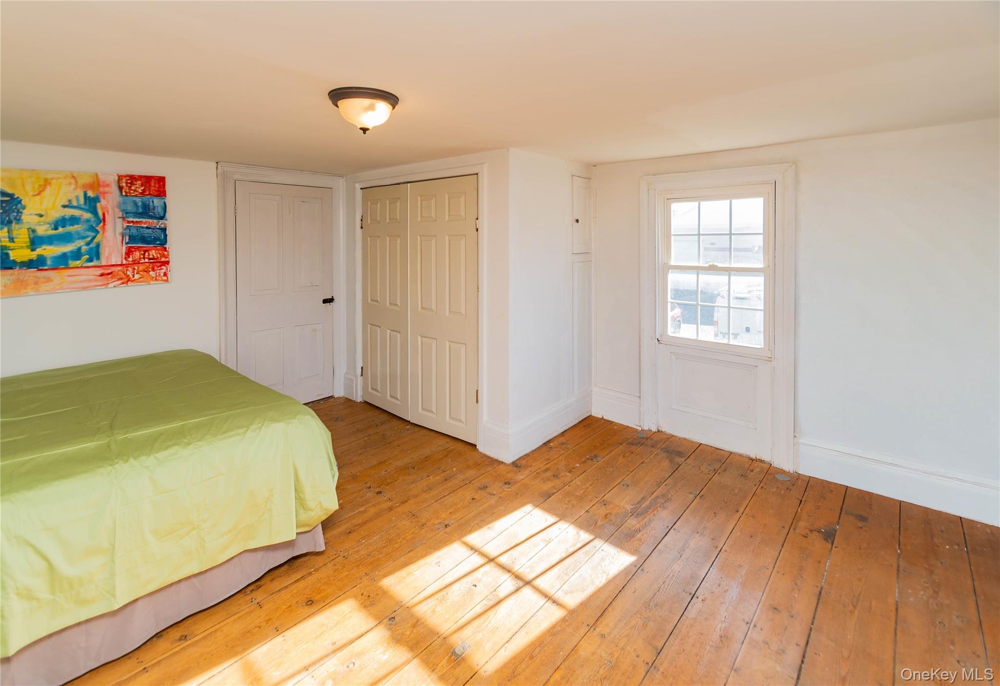 147 Broadway # 9W, Port Ewen, NY 12466