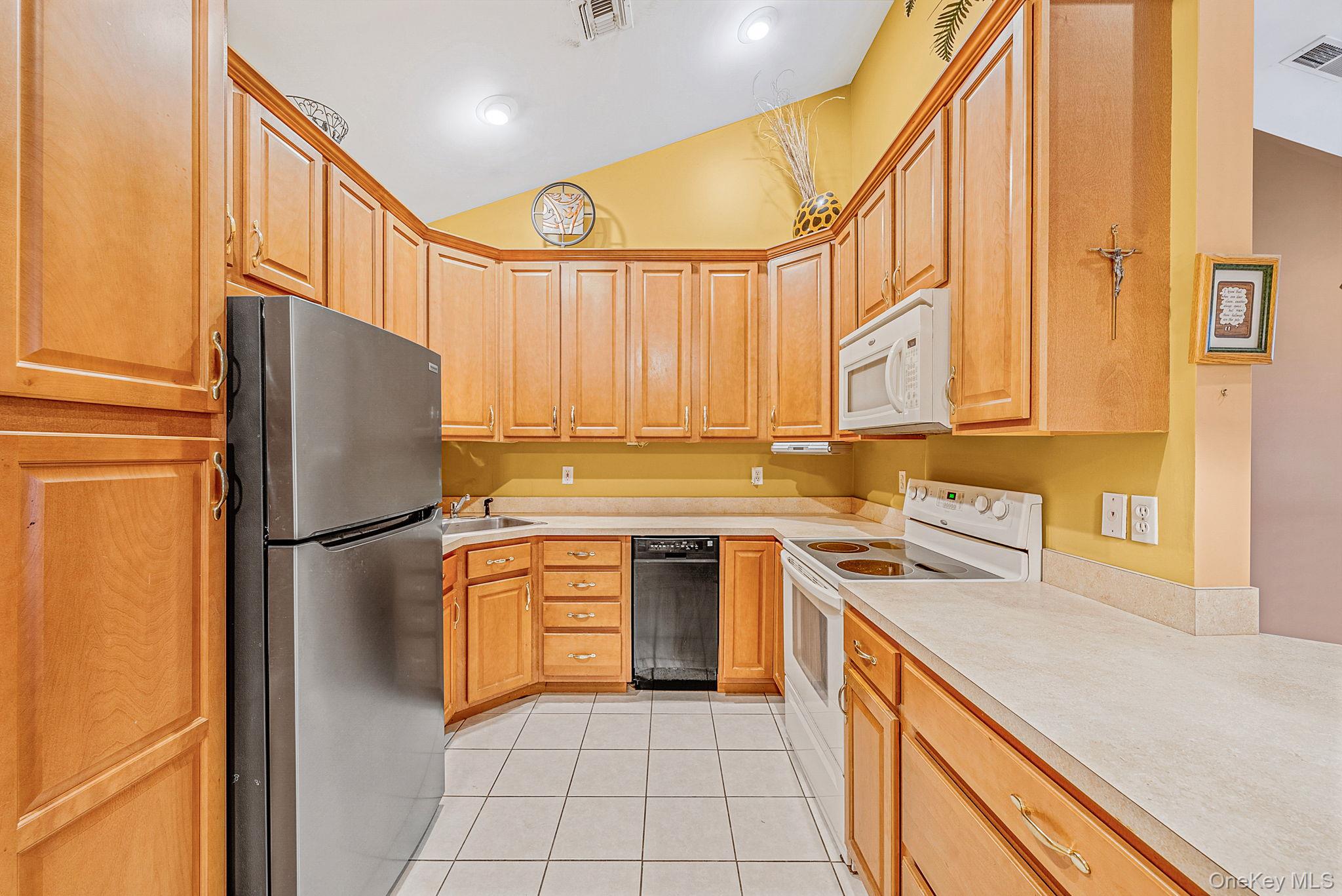 66 Sarah Court, Amityville, NY 11701