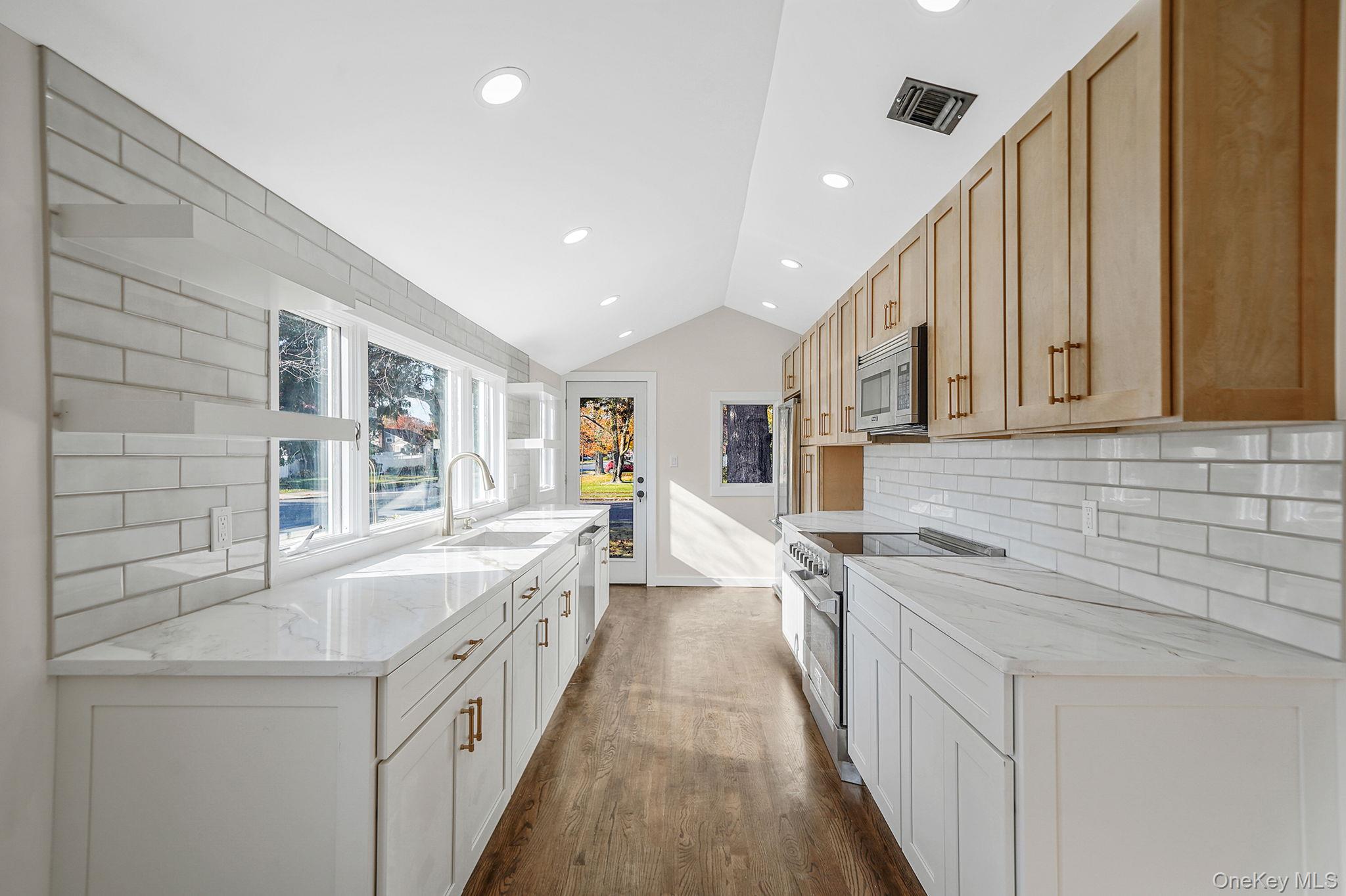 67 Bardolier Lane, Bay Shore, NY 11706