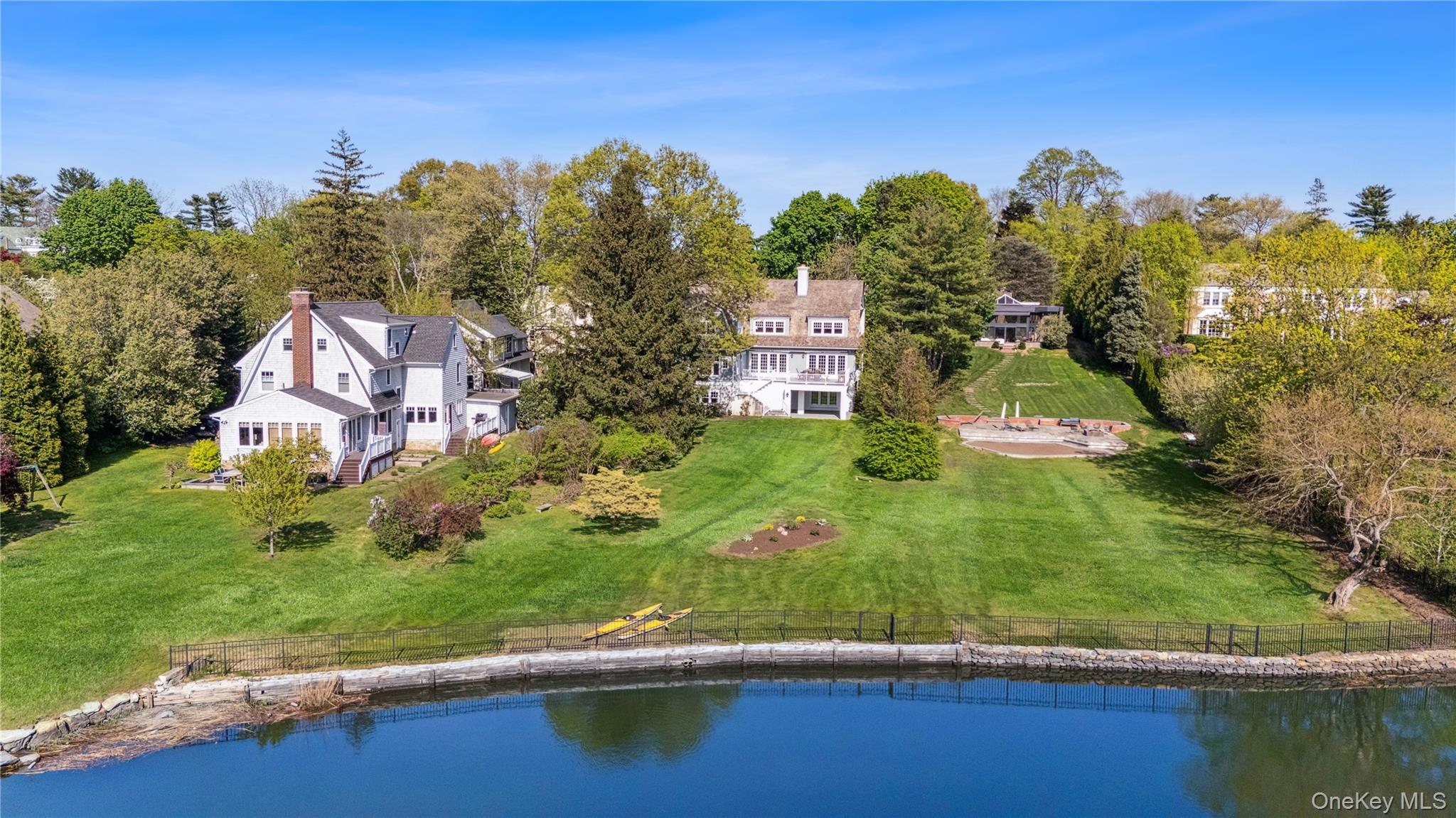 32 Pryer Lane, Larchmont, NY 10538