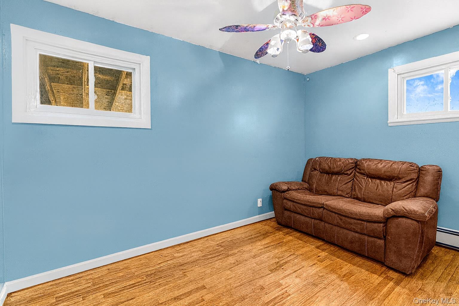 9 Farragut Avenue, Bay Shore, NY 11706