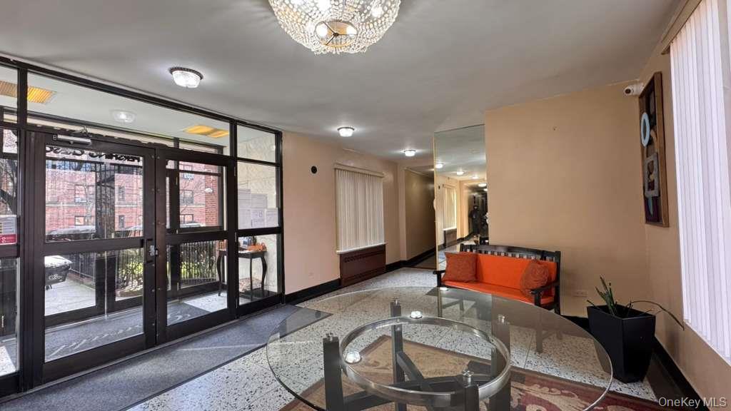 141-05 Pershing Crescent # 416, Briarwood, NY 11435