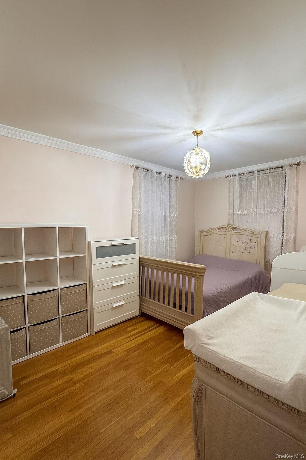 141-05 Pershing Crescent # 416, Briarwood, NY 11435