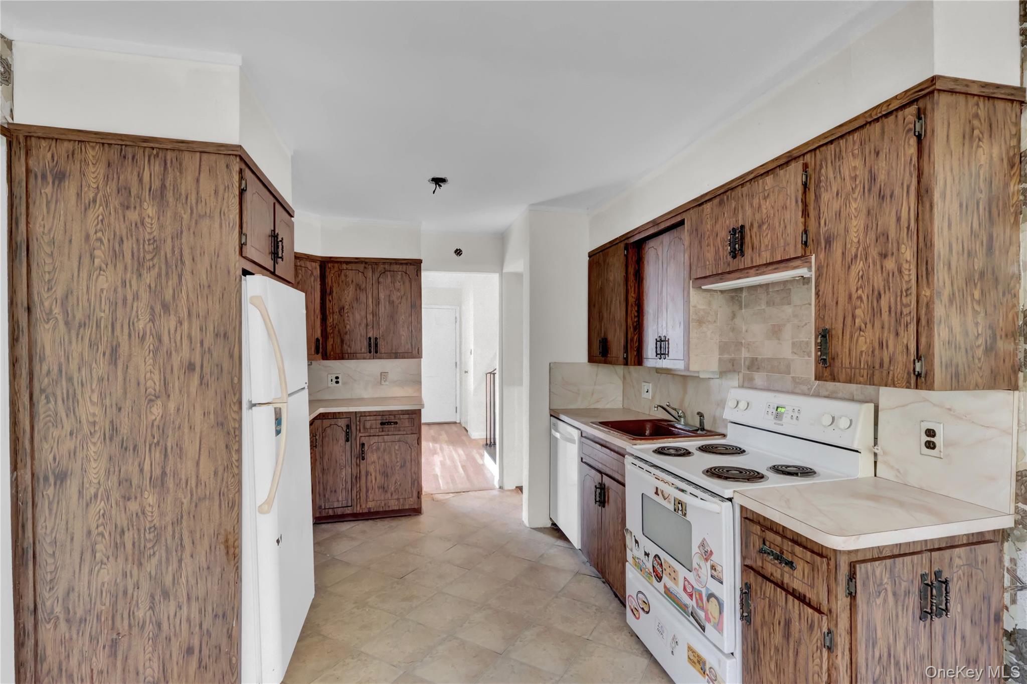 101 Beverly Place, Levittown, NY 11756