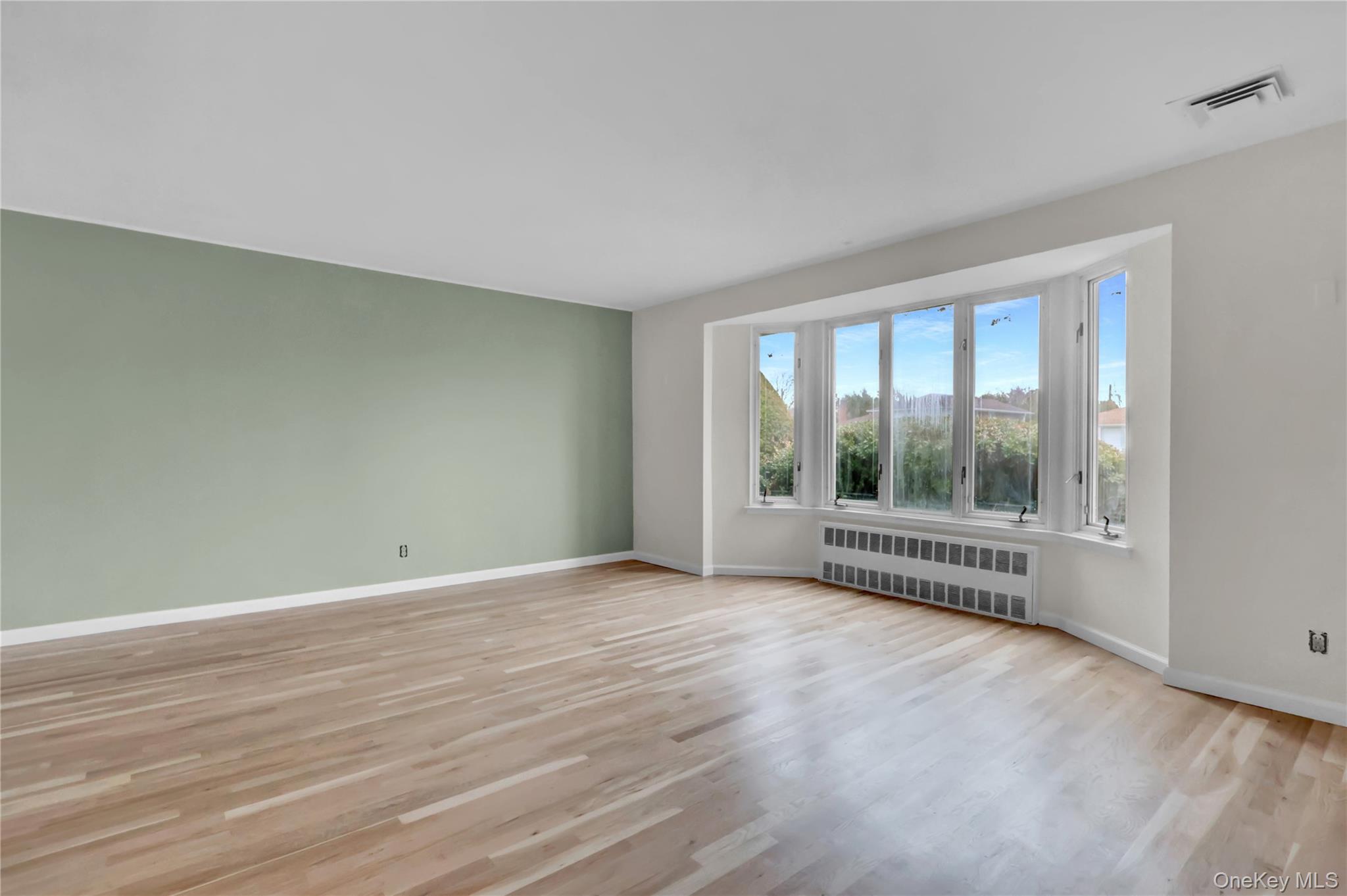 101 Beverly Place, Levittown, NY 11756