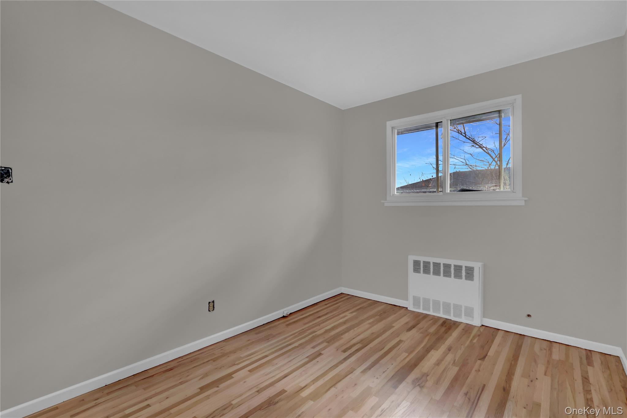 101 Beverly Place, Levittown, NY 11756