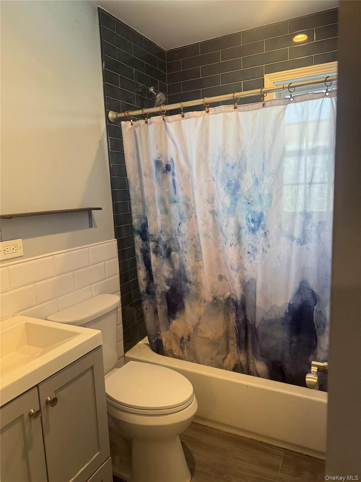 614 Monroe Boulevard # Upper, Long Beach, NY 11561