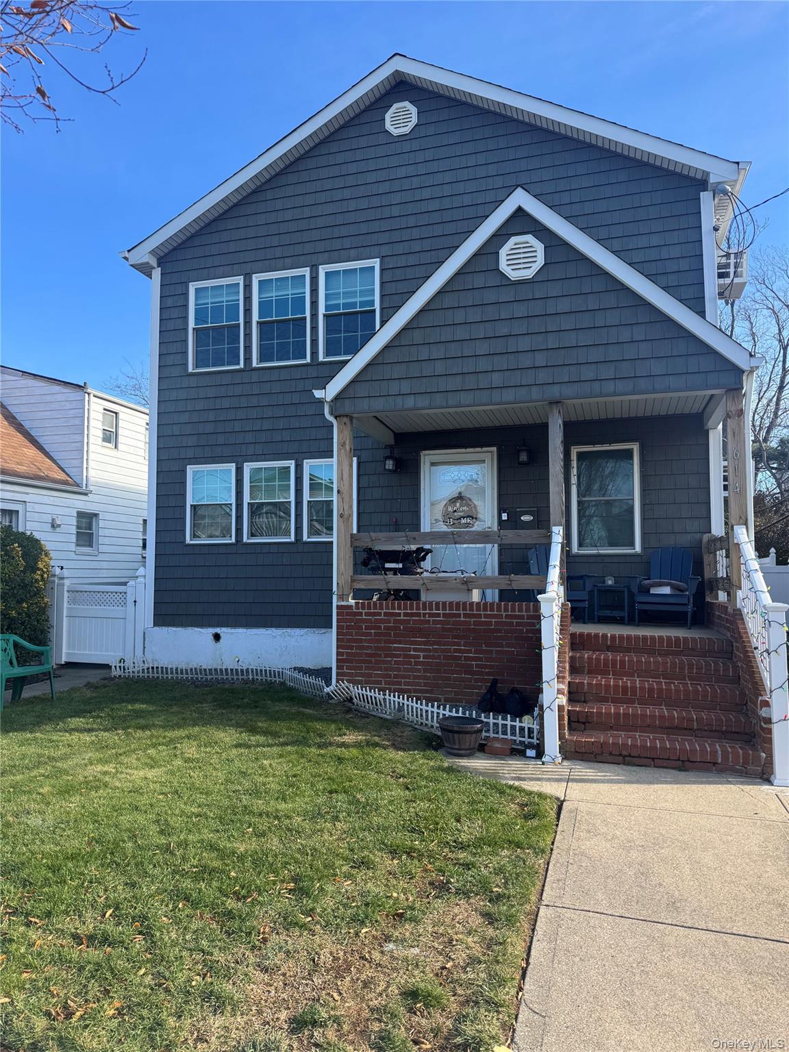 614 Monroe Boulevard # Upper, Long Beach, NY 11561