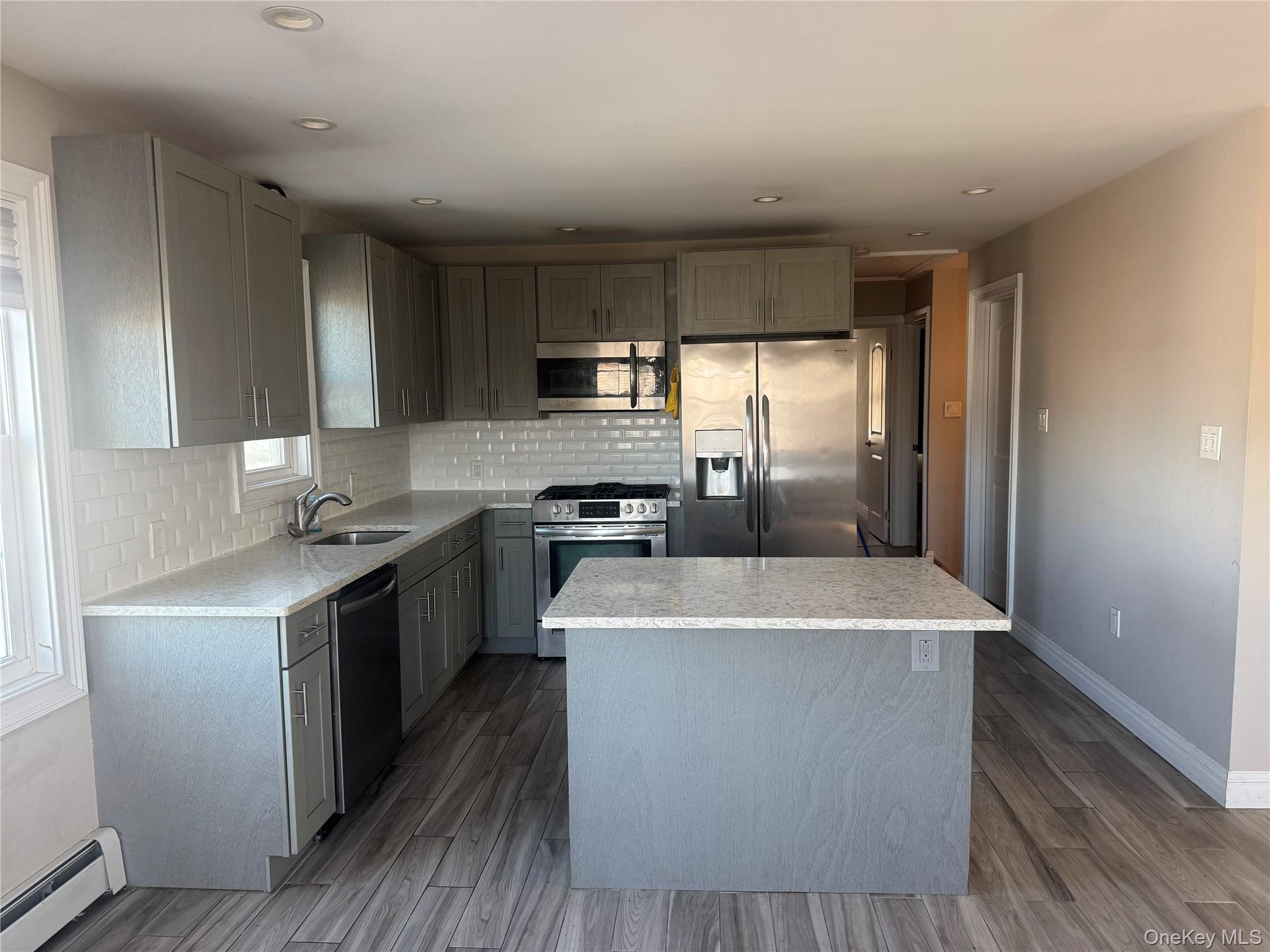 614 Monroe Boulevard # Upper, Long Beach, NY 11561