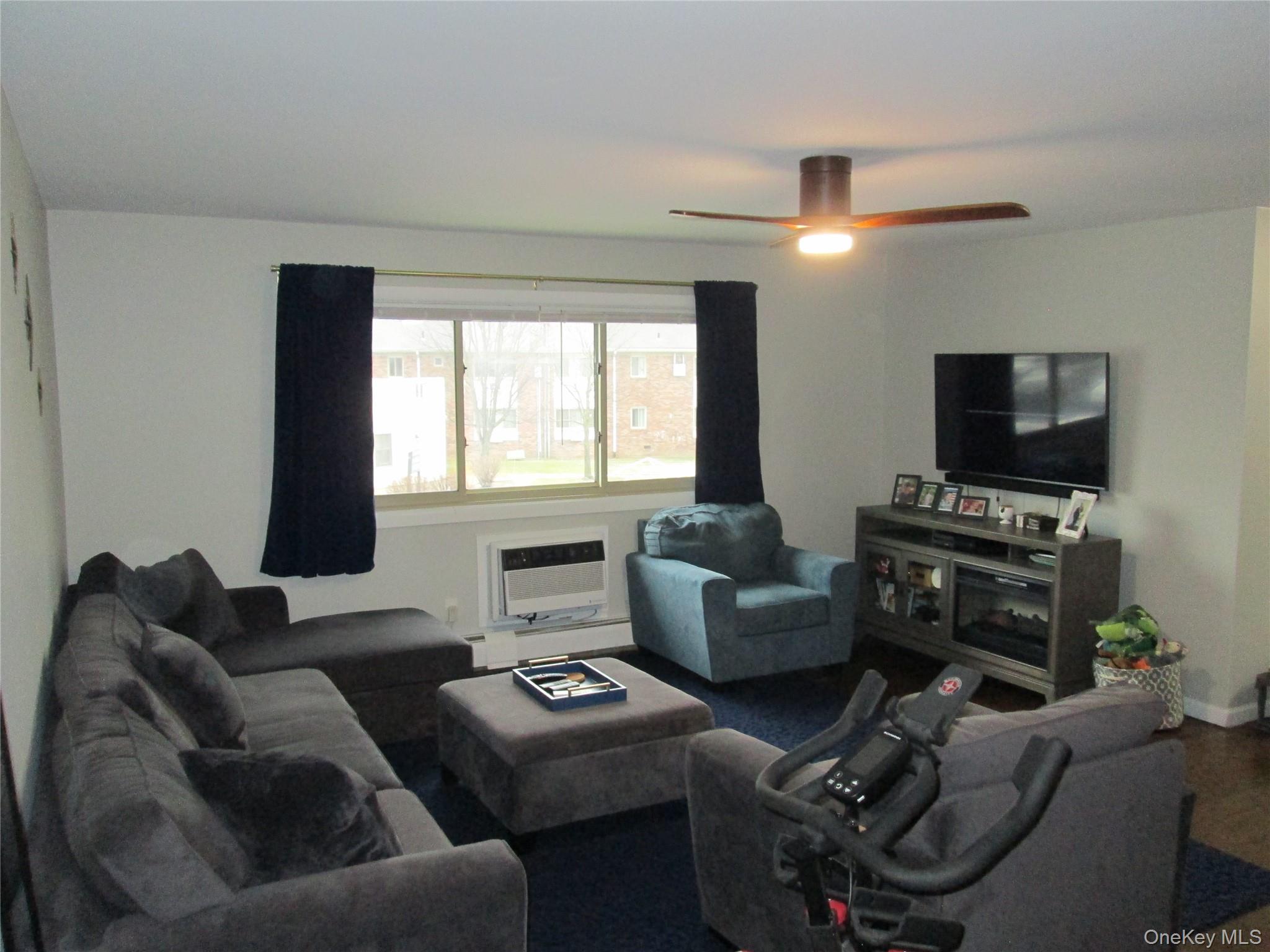 2435 Union Boulevard # 7B, Islip, NY 11751