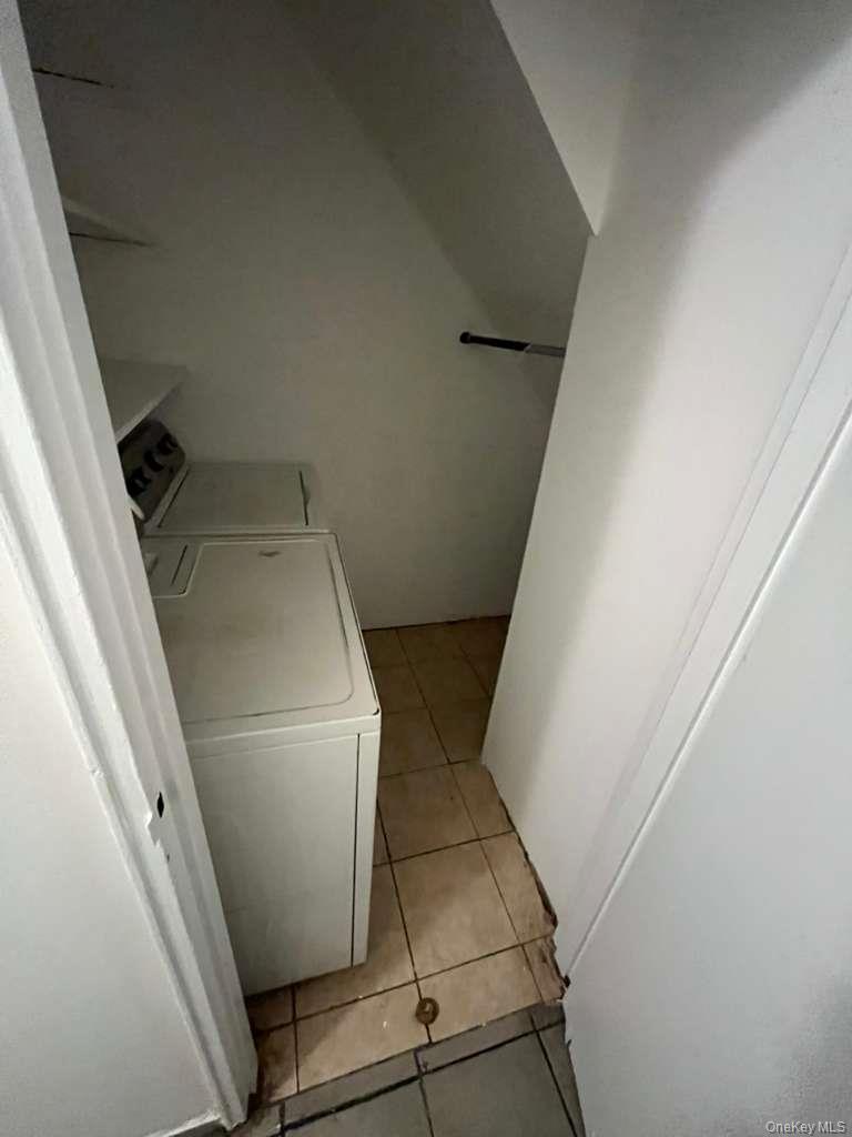 24 McLaughlin Ave, Haverstraw, NY 10993