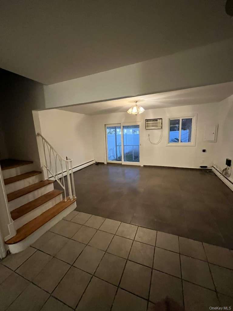 24 McLaughlin Ave, Haverstraw, NY 10993