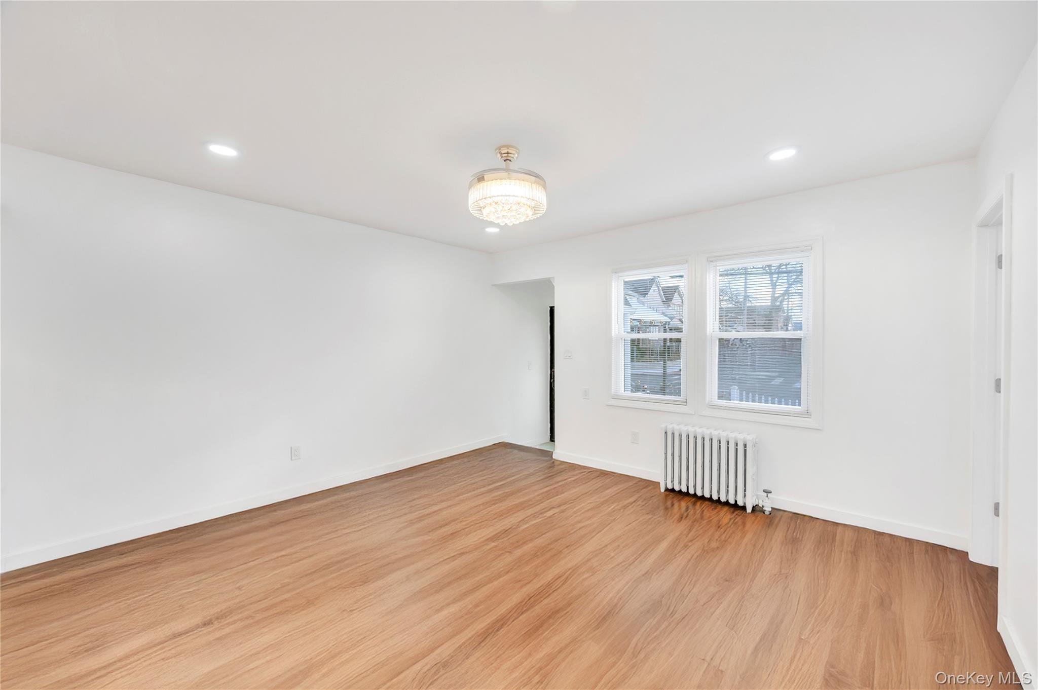 192-23 116th Road, Saint Albans, NY 11412