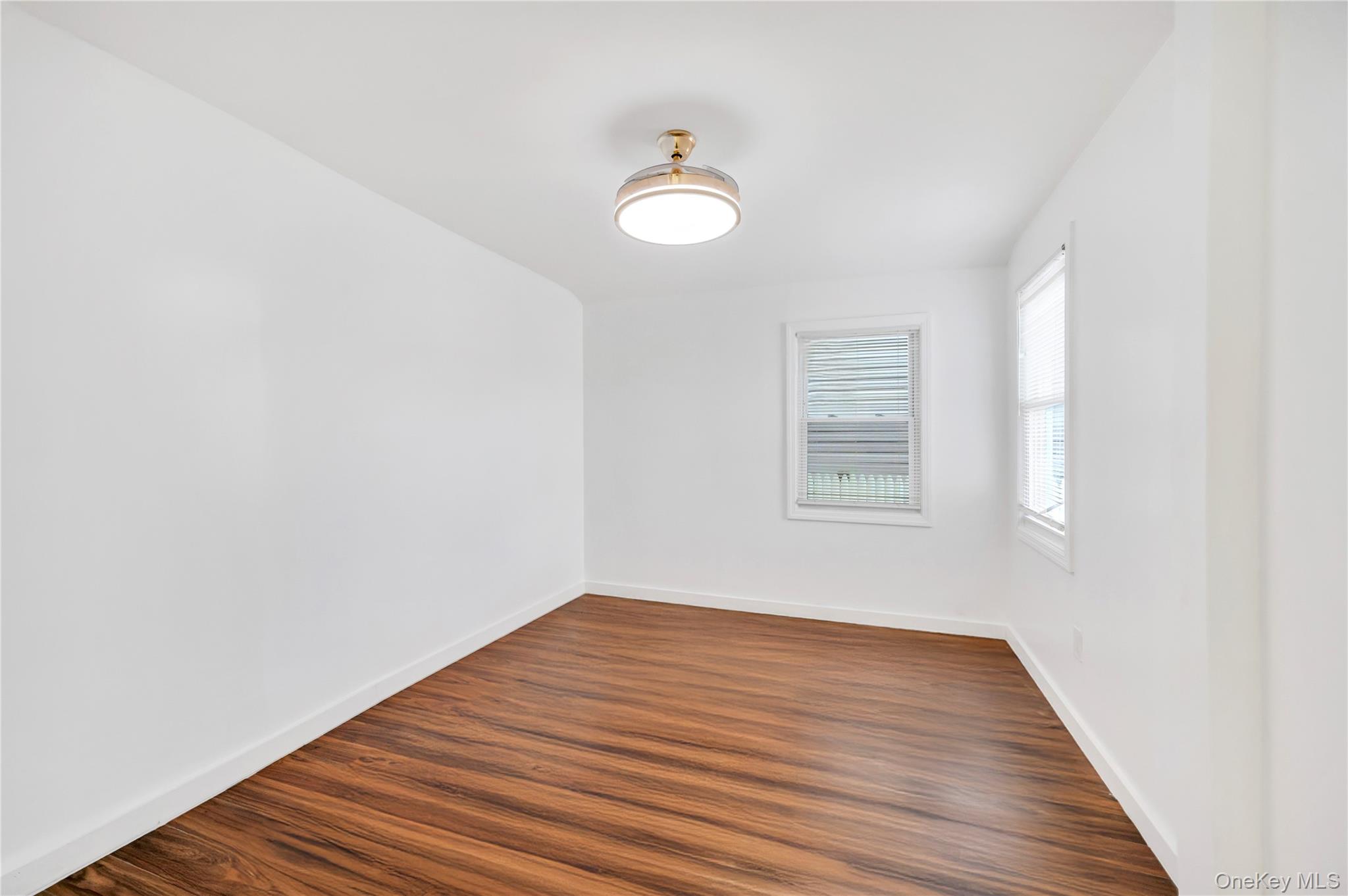 192-23 116th Road, Saint Albans, NY 11412