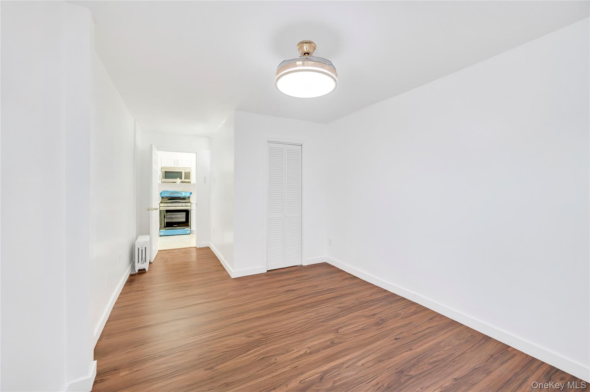 192-23 116th Road, Saint Albans, NY 11412