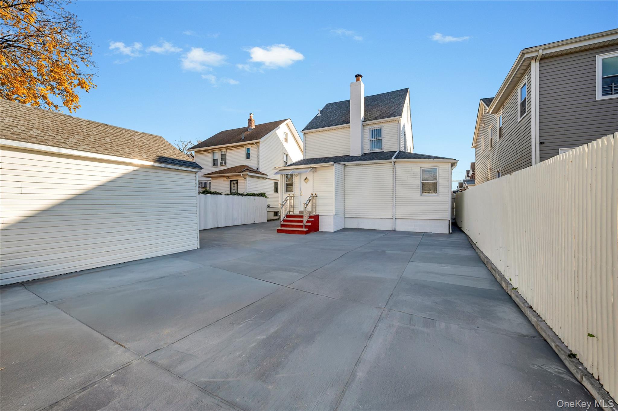 192-23 116th Road, Saint Albans, NY 11412