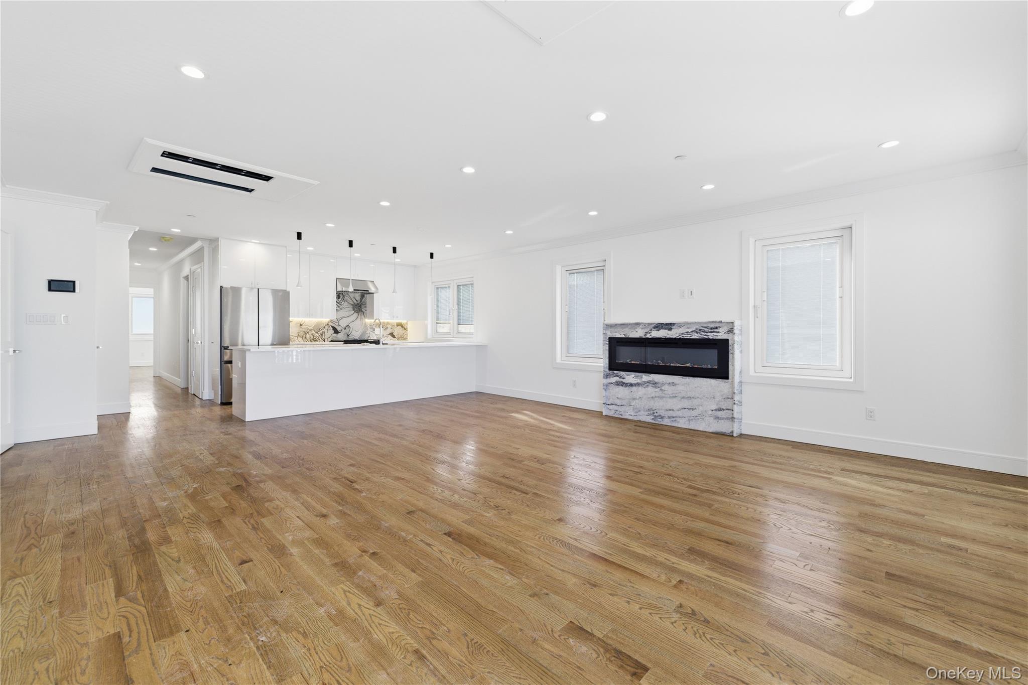 550 E Harrison Street, Long Beach, NY 11561