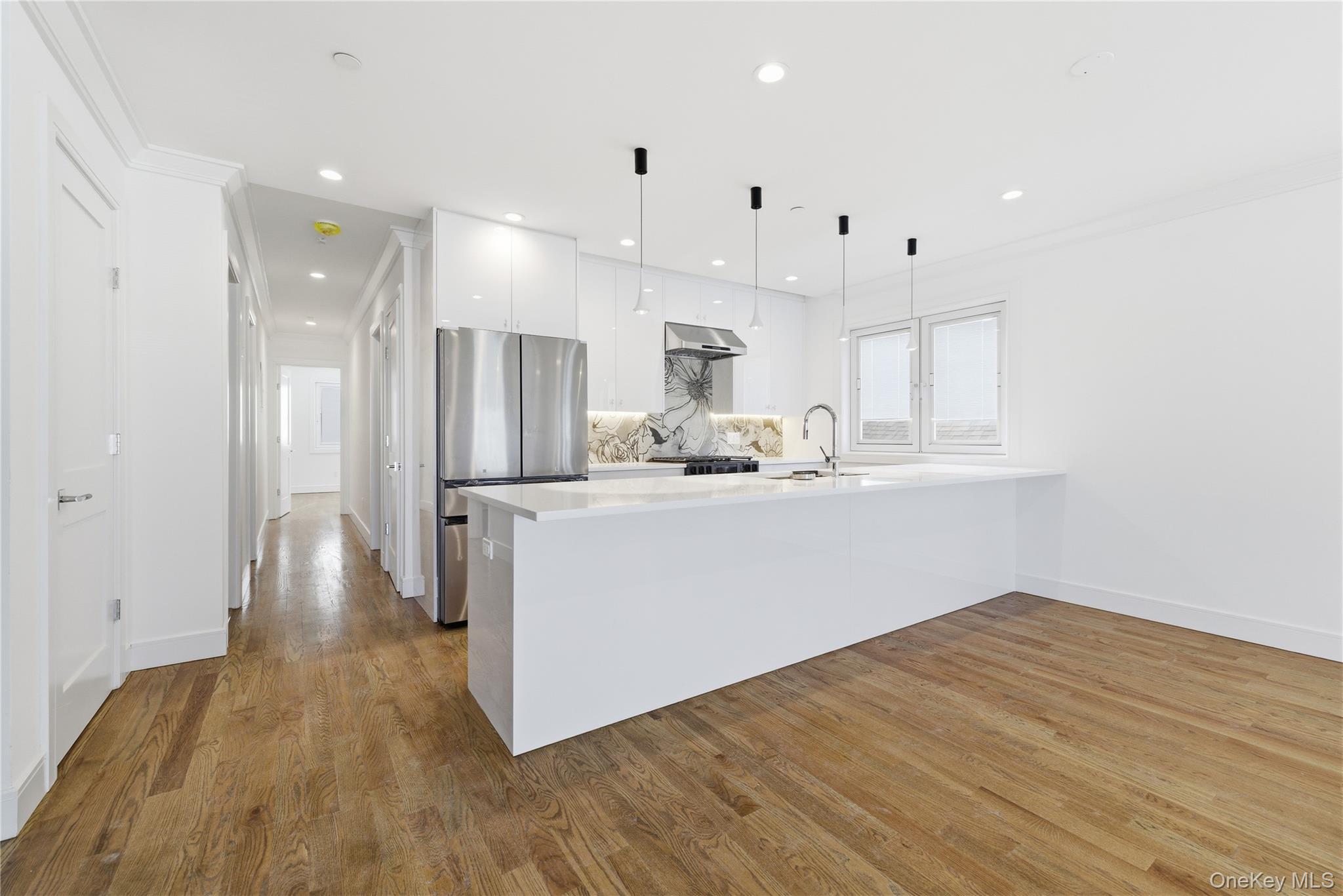 550 E Harrison Street, Long Beach, NY 11561