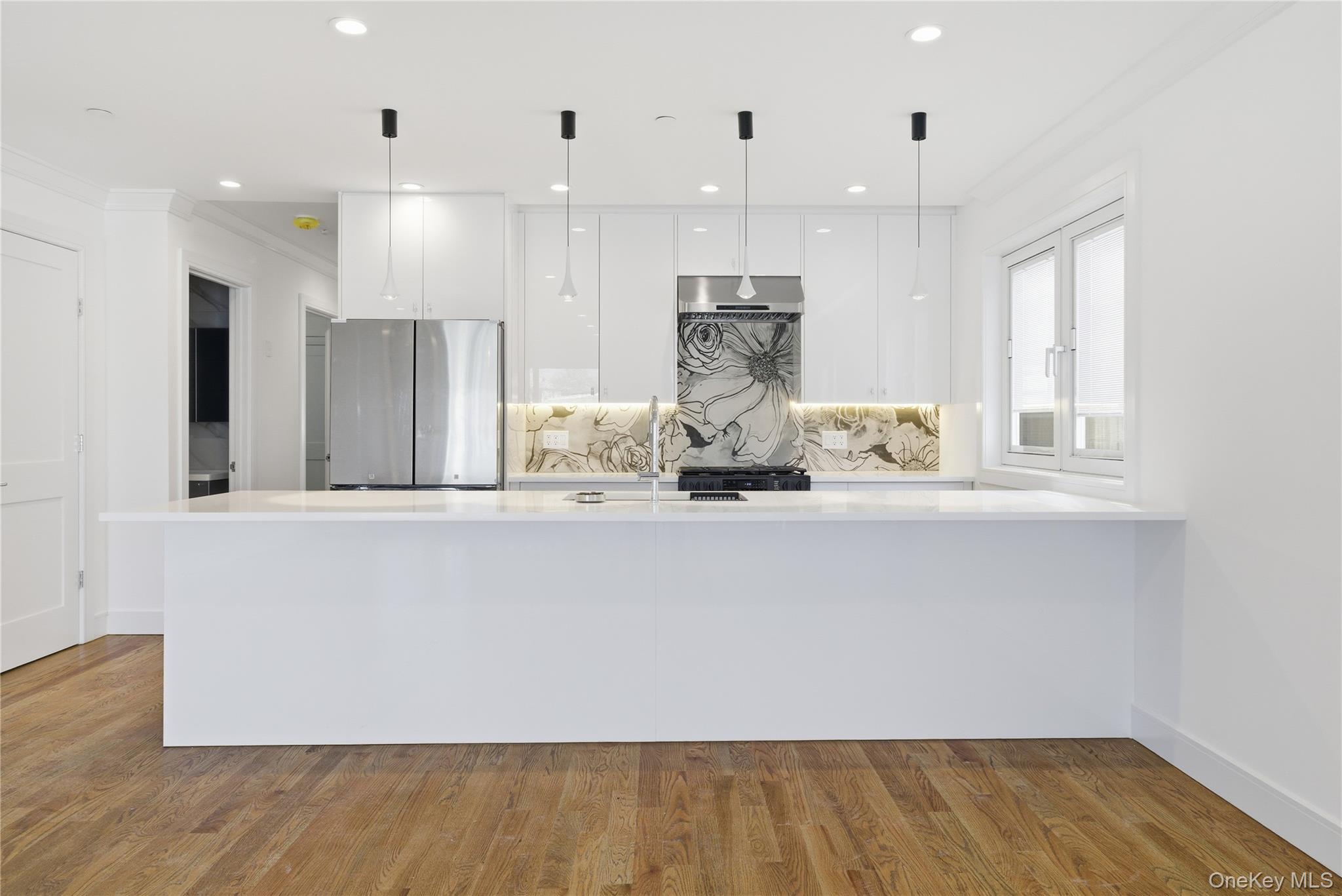 550 E Harrison Street, Long Beach, NY 11561