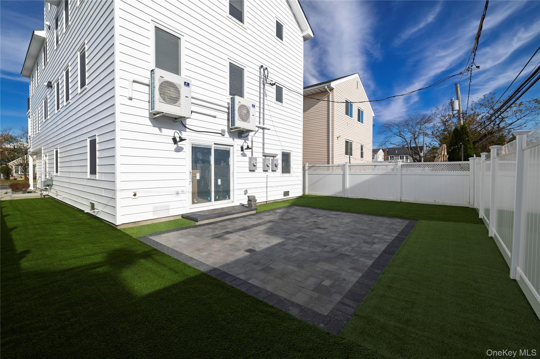 550 E Harrison Street, Long Beach, NY 11561