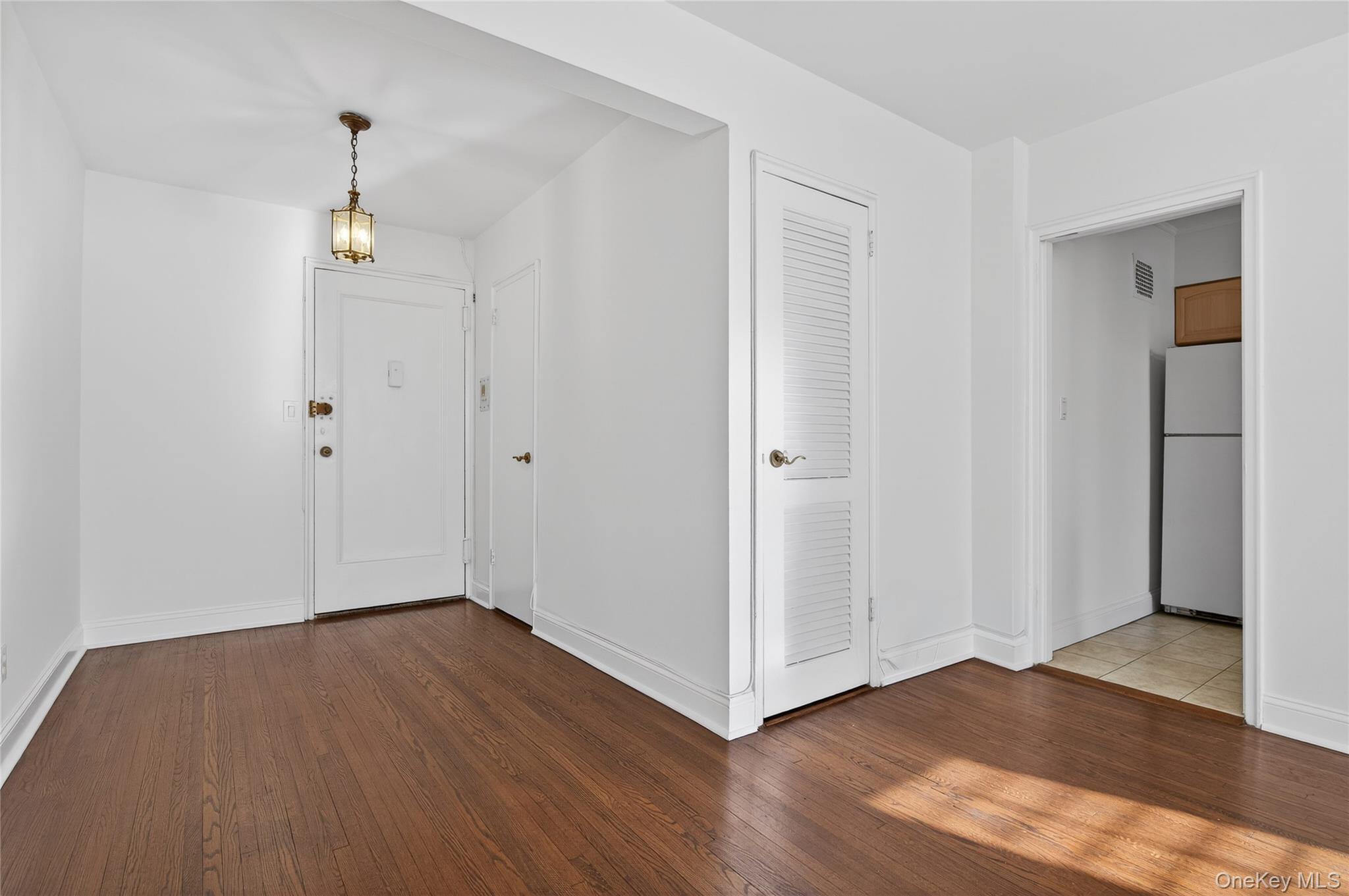 366 Stewart Avenue # B1, Garden City, NY 11530