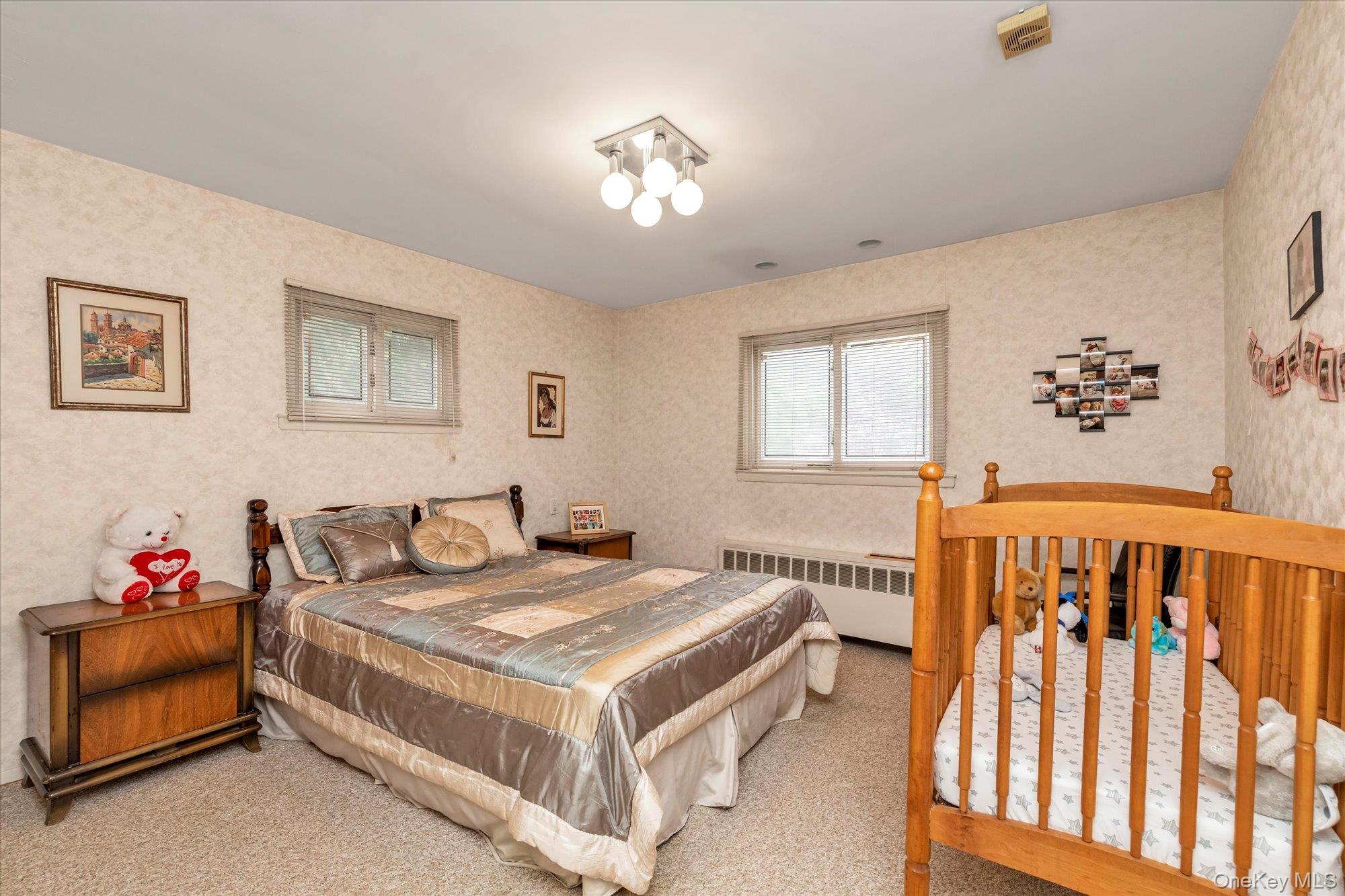 895 Cherry Lane, North Woodmere, NY 11581