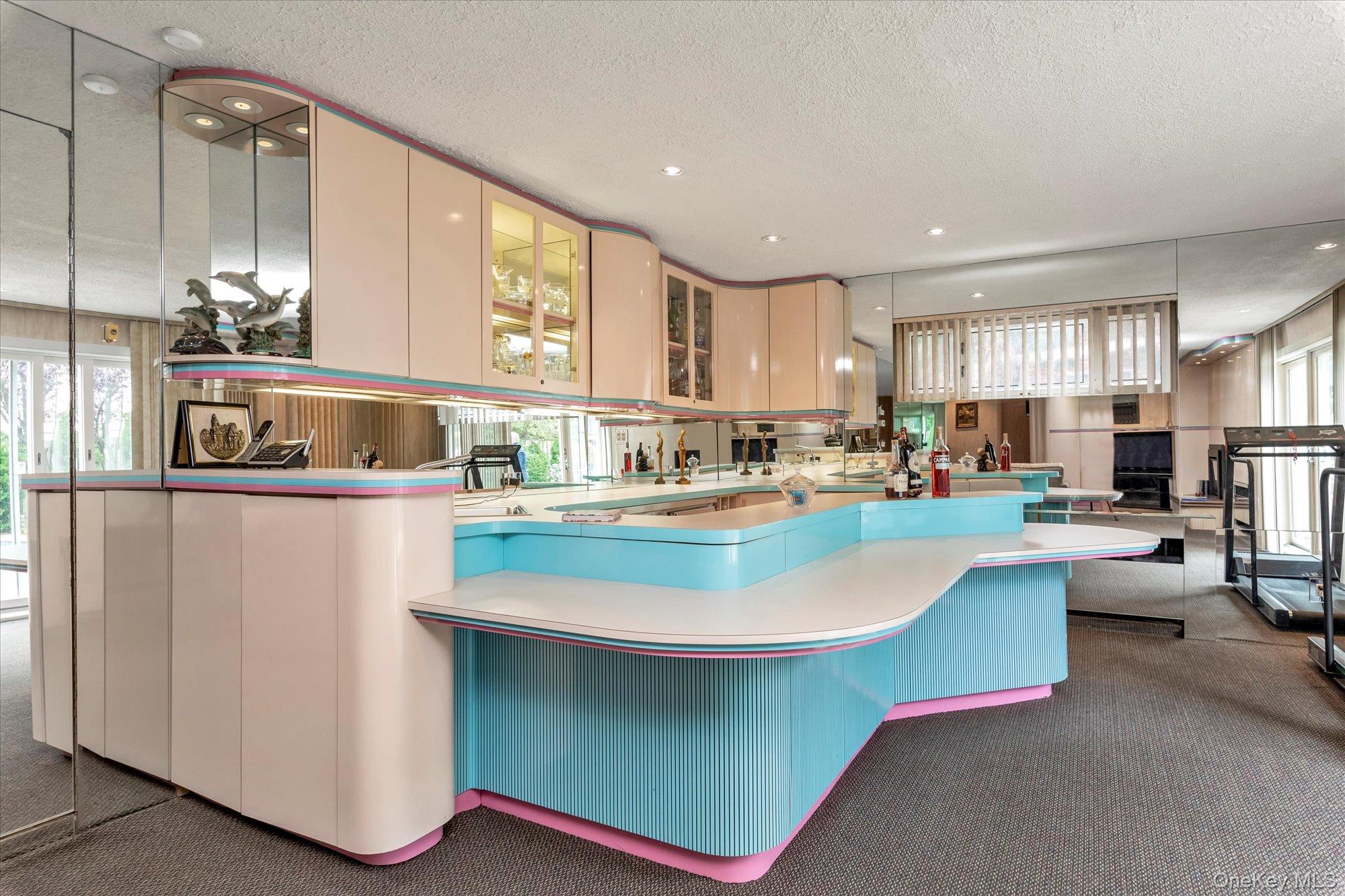 895 Cherry Lane, North Woodmere, NY 11581