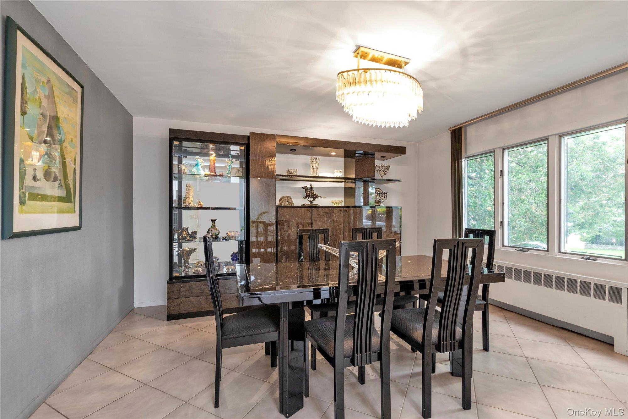 895 Cherry Lane, North Woodmere, NY 11581