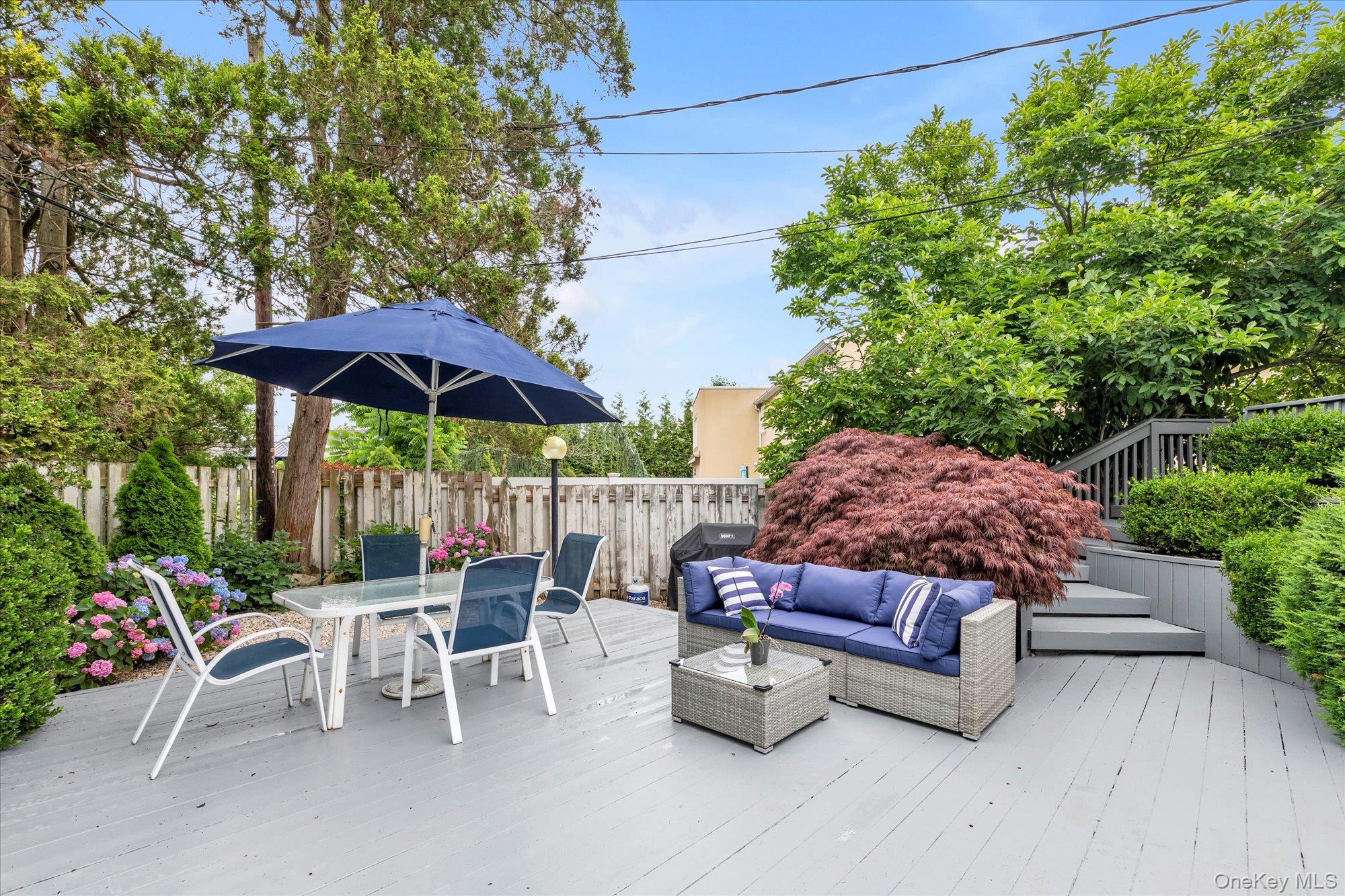 895 Cherry Lane, North Woodmere, NY 11581