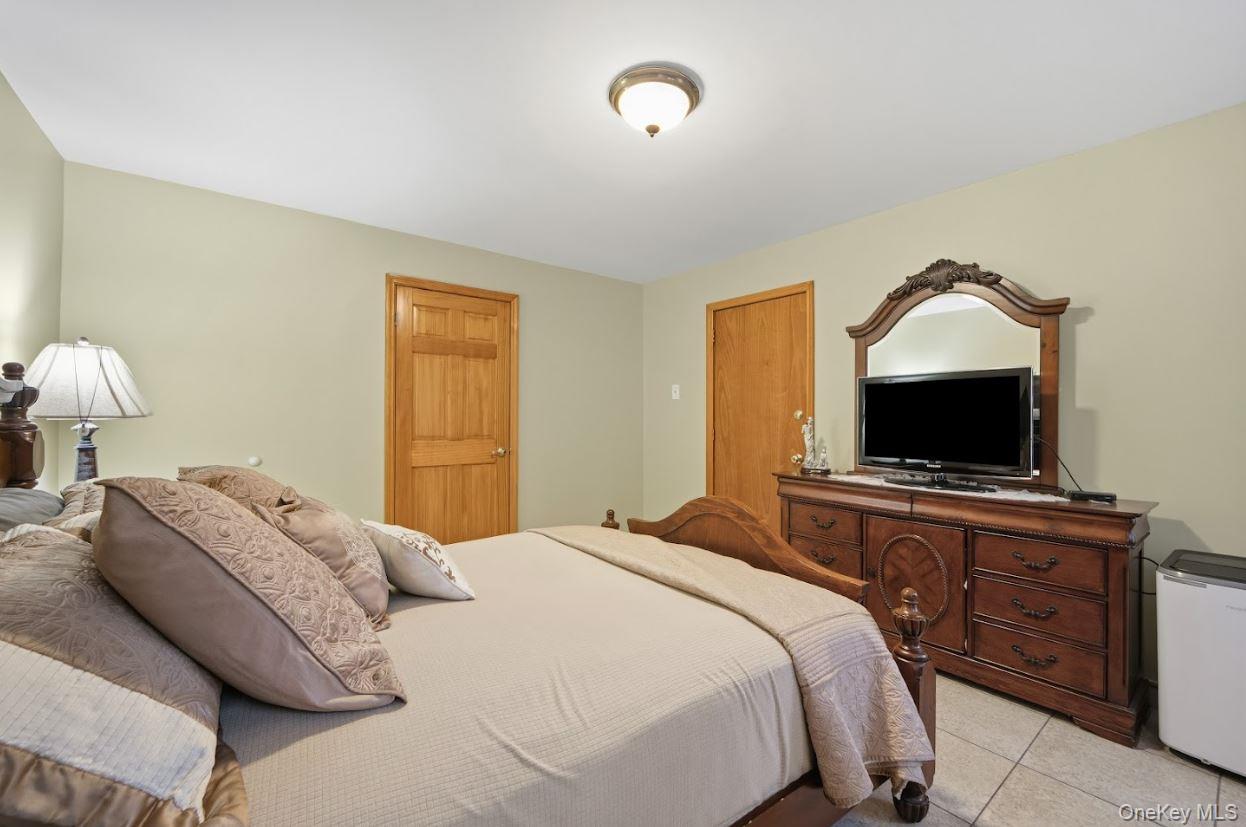 2015 Menahan Street, Ridgewood, NY 11385