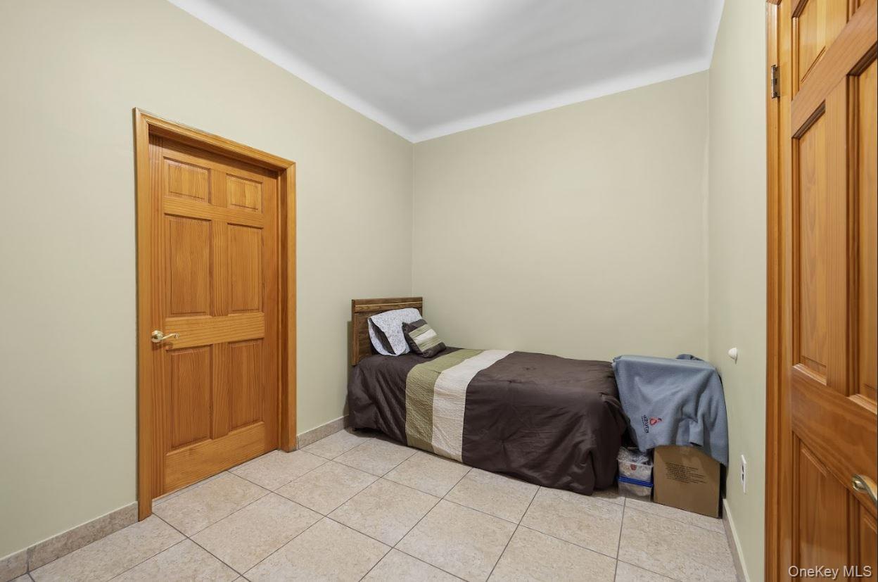 2015 Menahan Street, Ridgewood, NY 11385