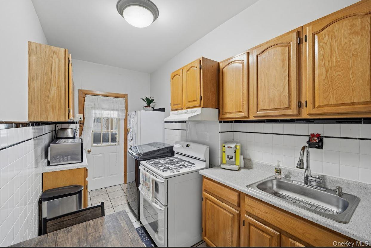 2015 Menahan Street, Ridgewood, NY 11385