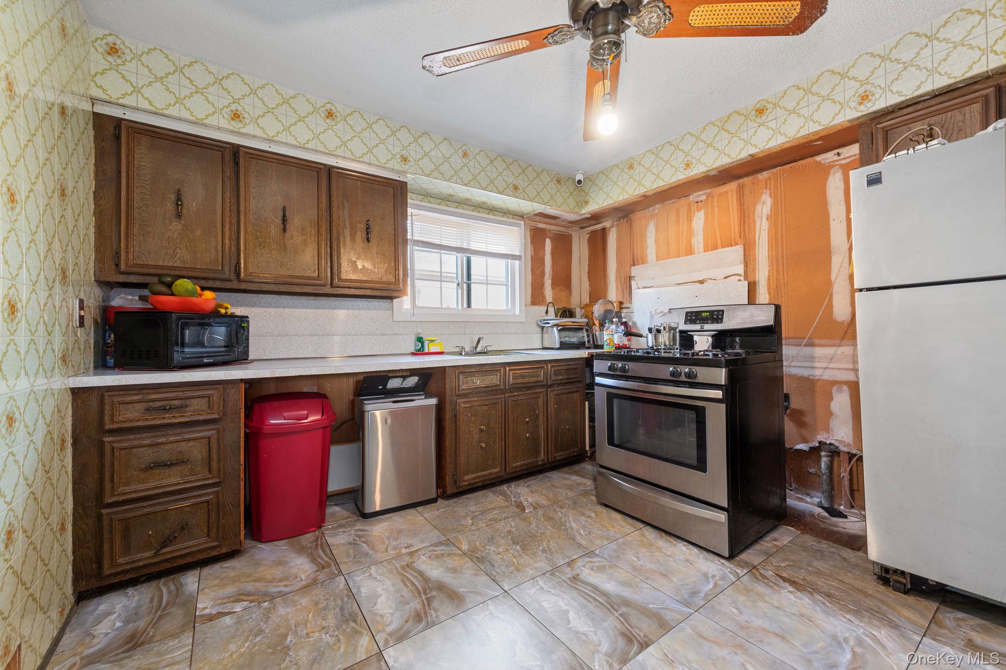 40-25 221st Street, Bayside, NY 11361