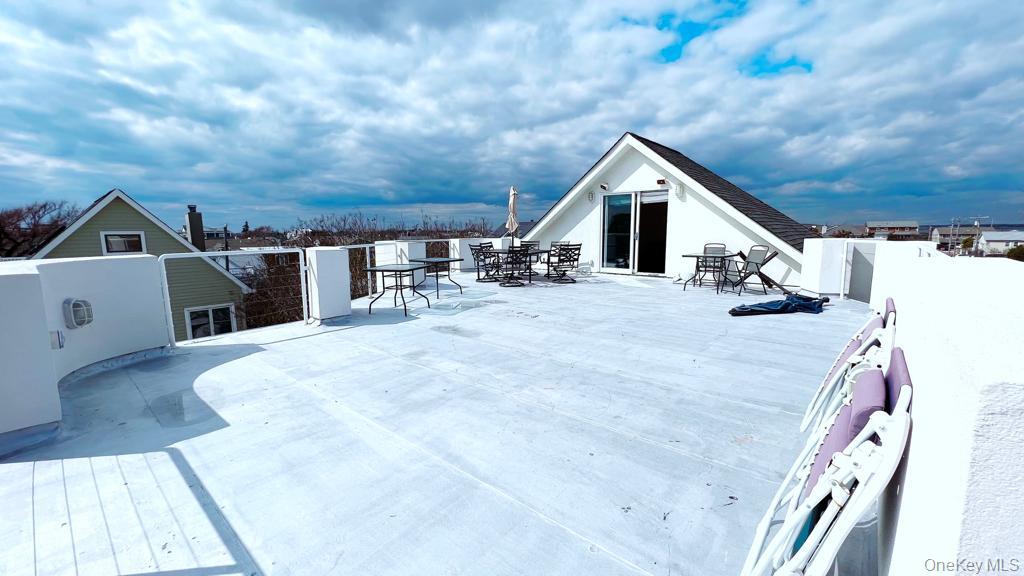 54 Matlock Street, Long Beach, NY 11561