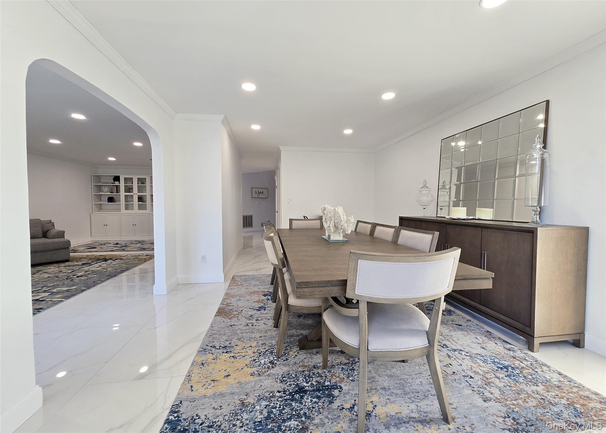 31 Hampshire Court # 31, Holbrook, NY 11741