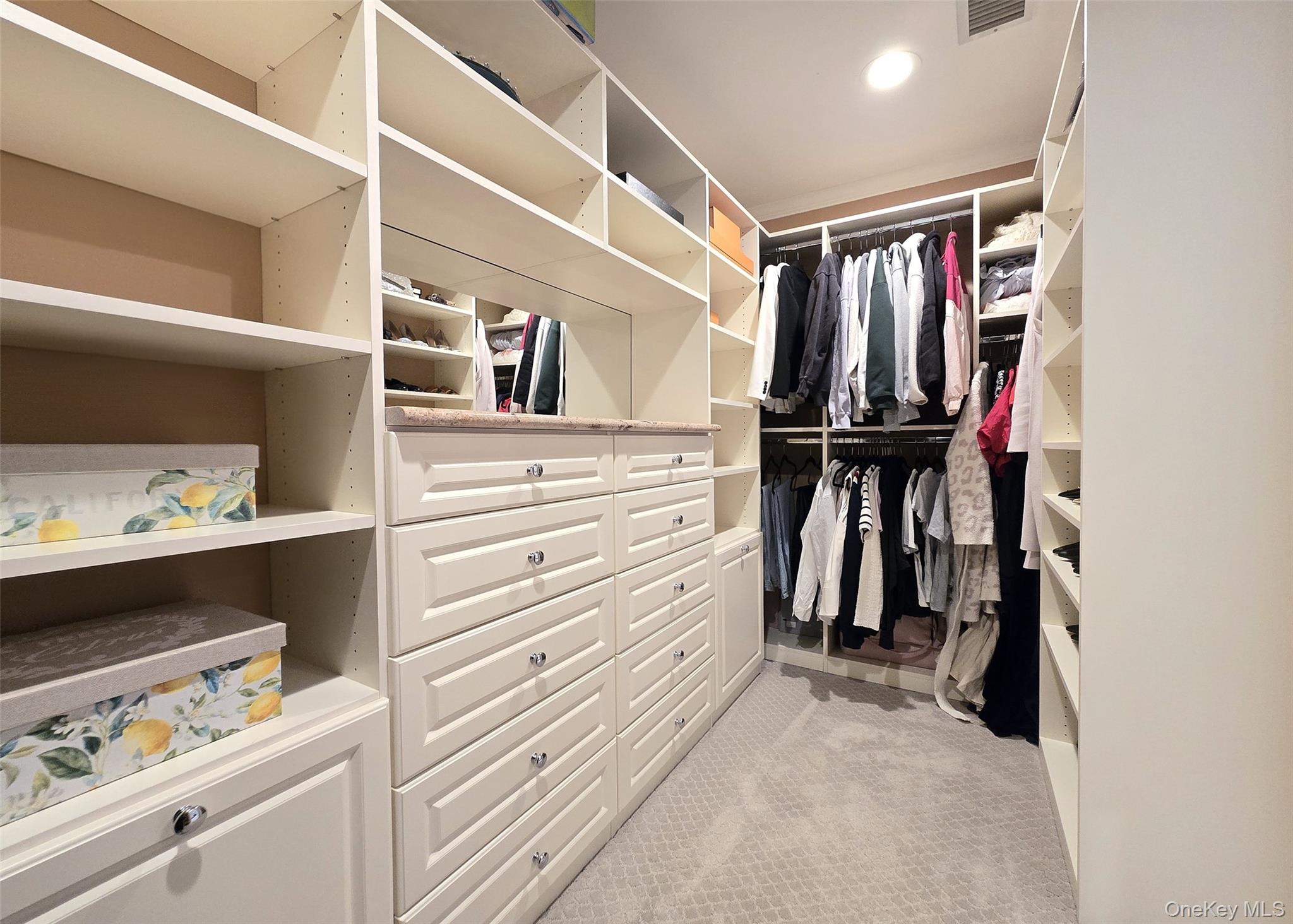 31 Hampshire Court # 31, Holbrook, NY 11741