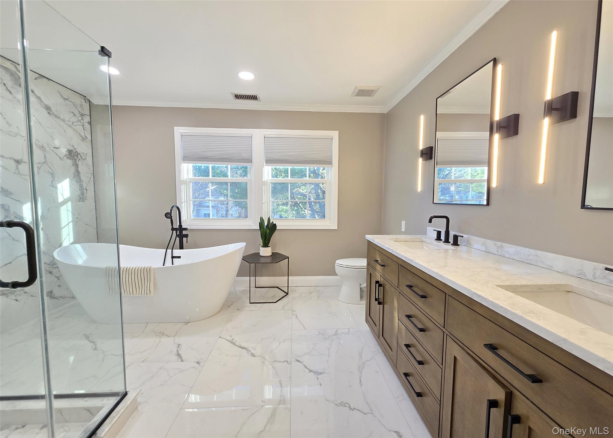 31 Hampshire Court # 31, Holbrook, NY 11741