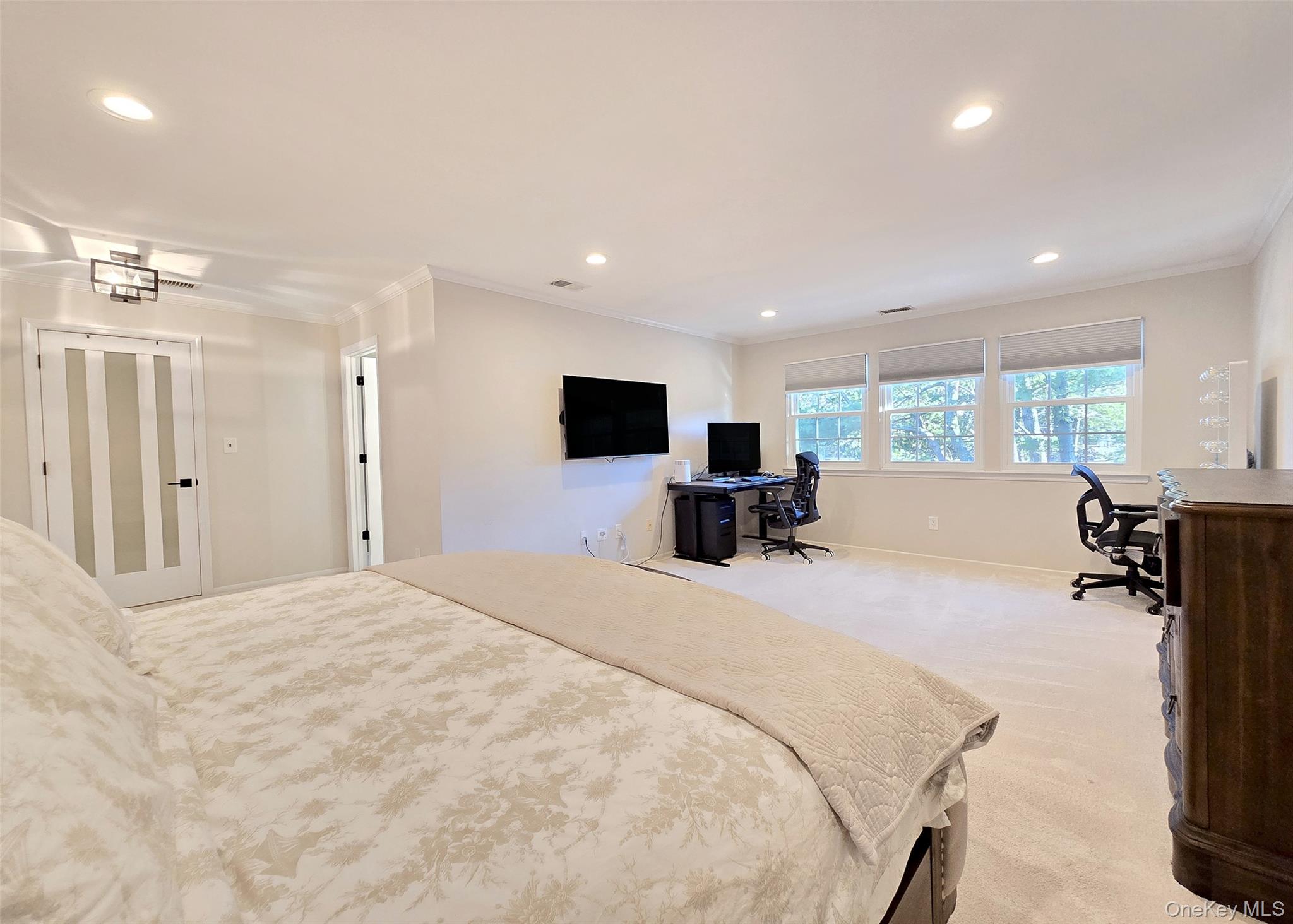 31 Hampshire Court # 31, Holbrook, NY 11741