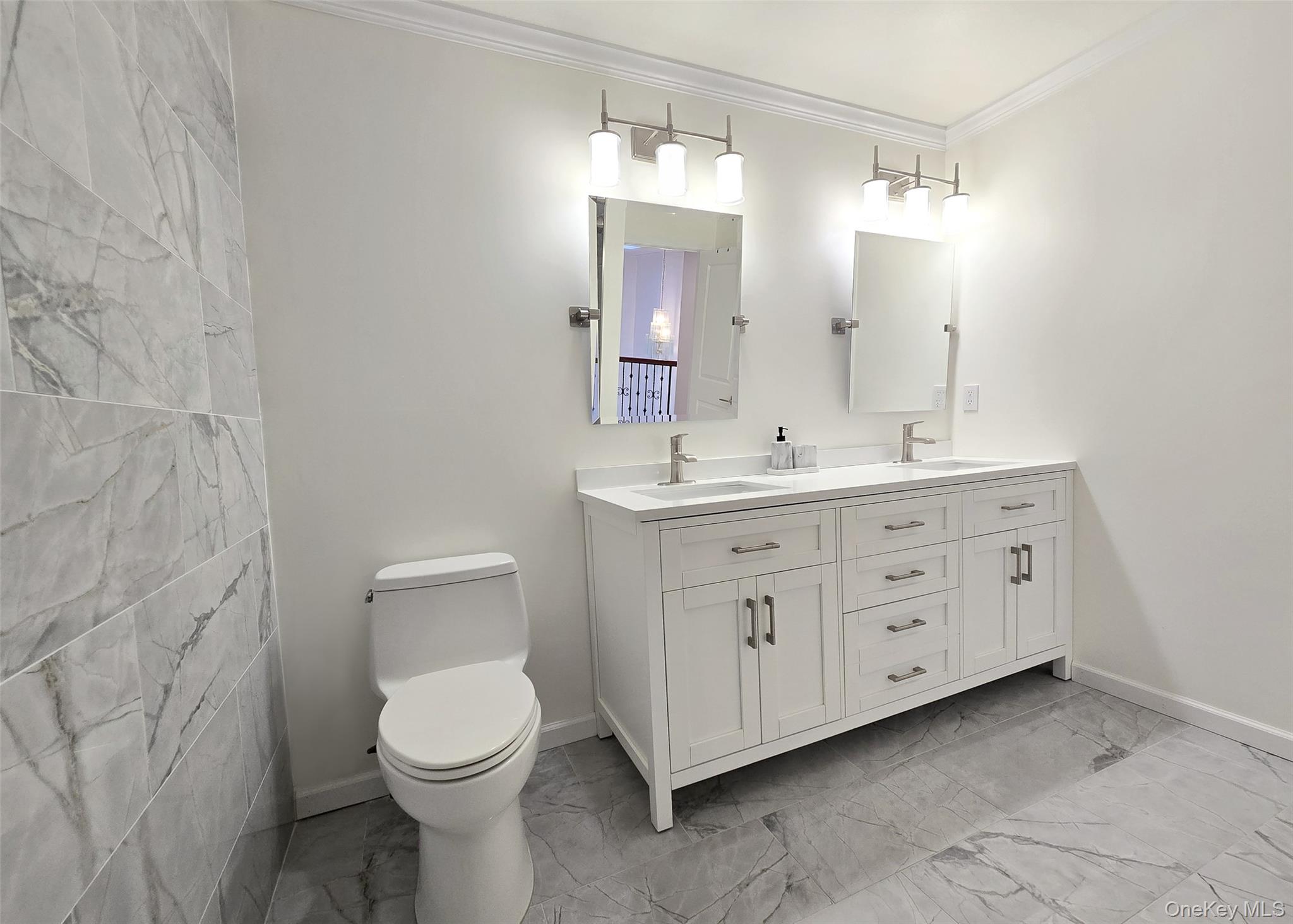 31 Hampshire Court # 31, Holbrook, NY 11741