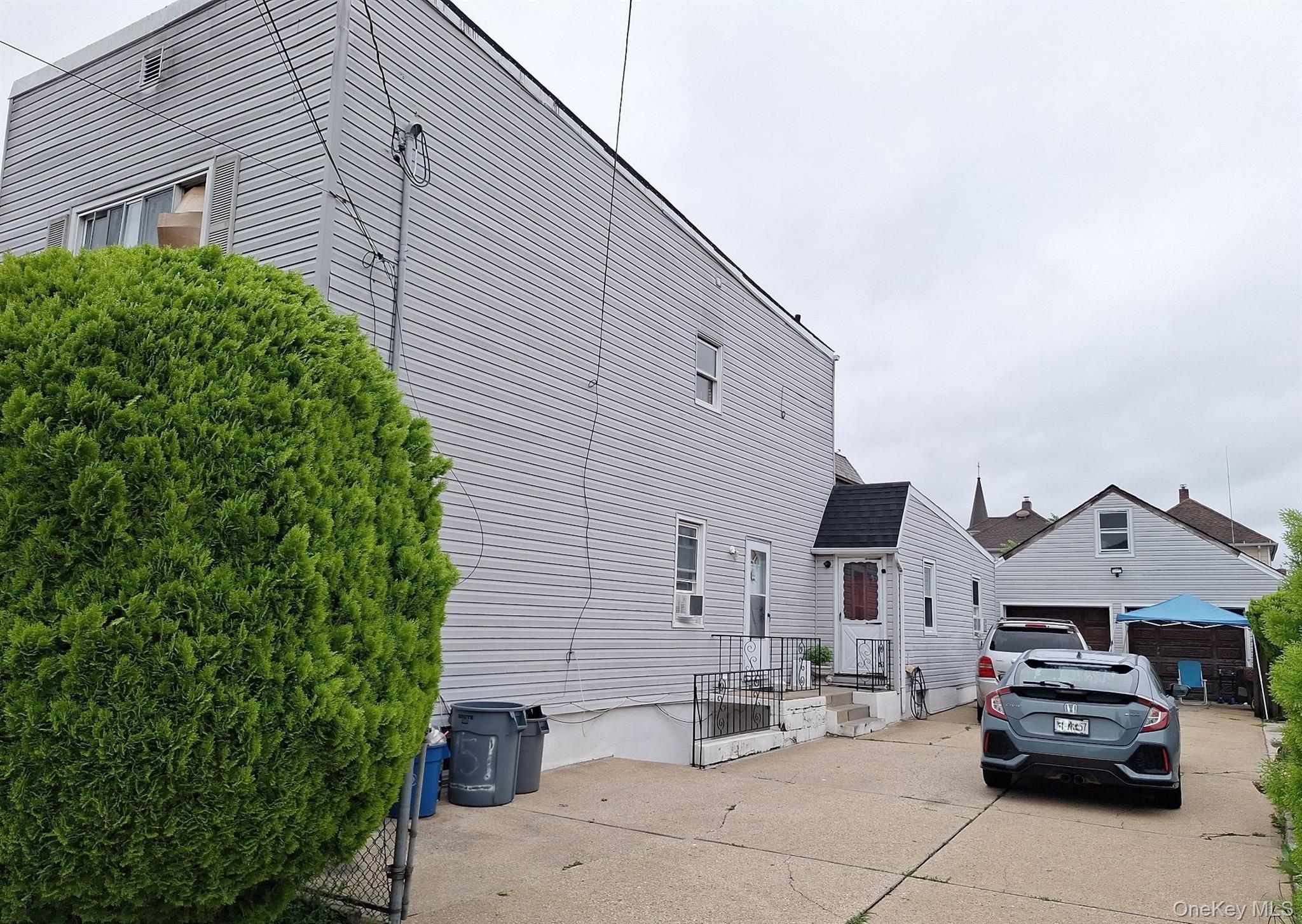 151 Lincoln Avenue, Mineola, NY 11501