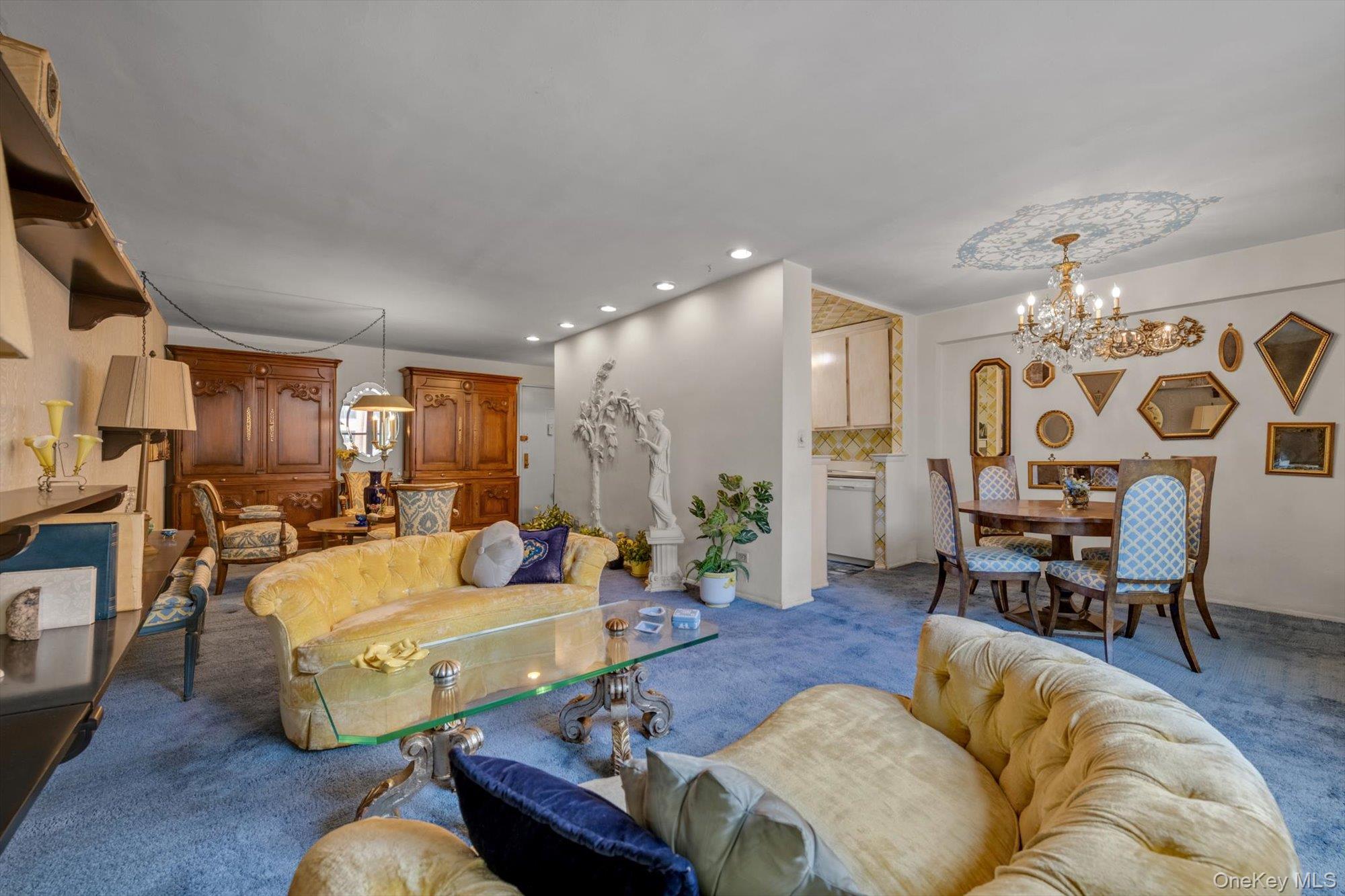 75-34 bell blvd # 1c, Bayside, NY 11364