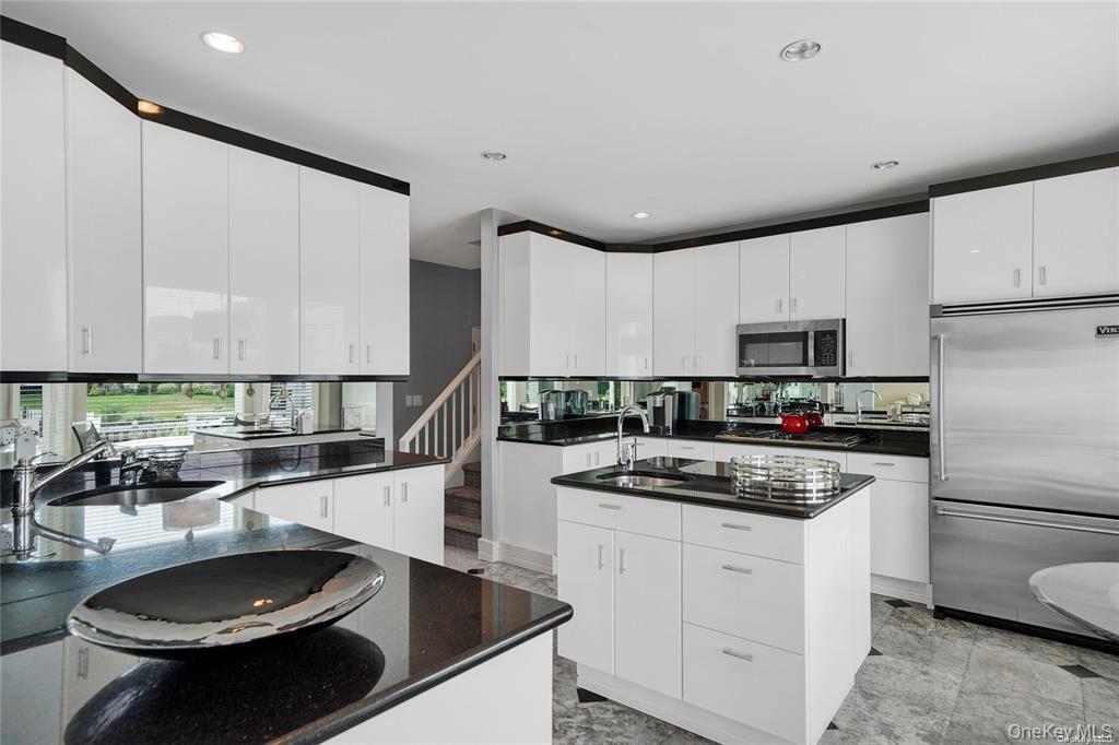 4 Mill Pond Road, Hampton Bays, NY 11946