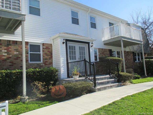260 Waverly Avenue # 52, Patchogue, NY 11772
