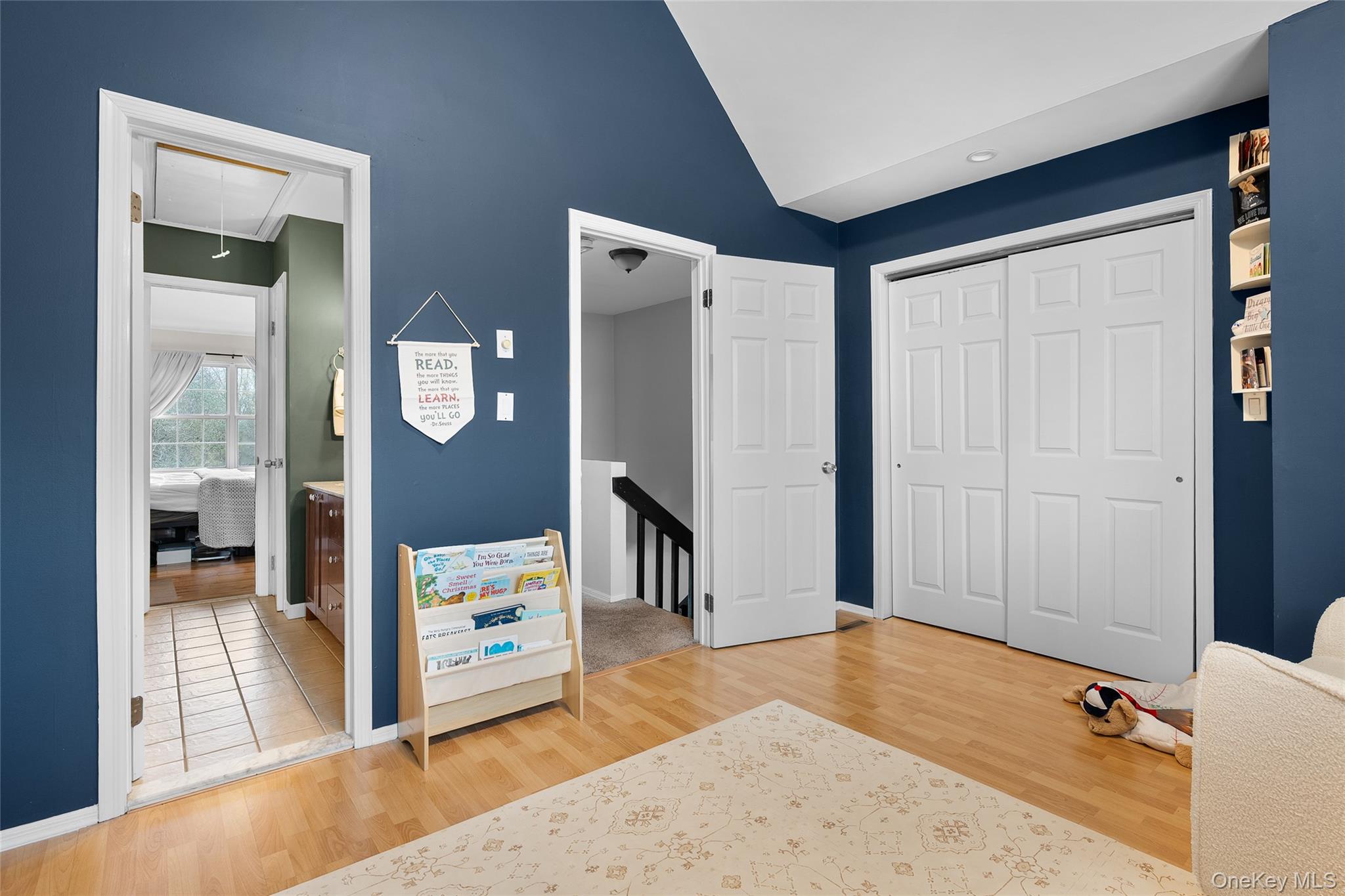 8 Sunridge Lane, Islip, NY 11751