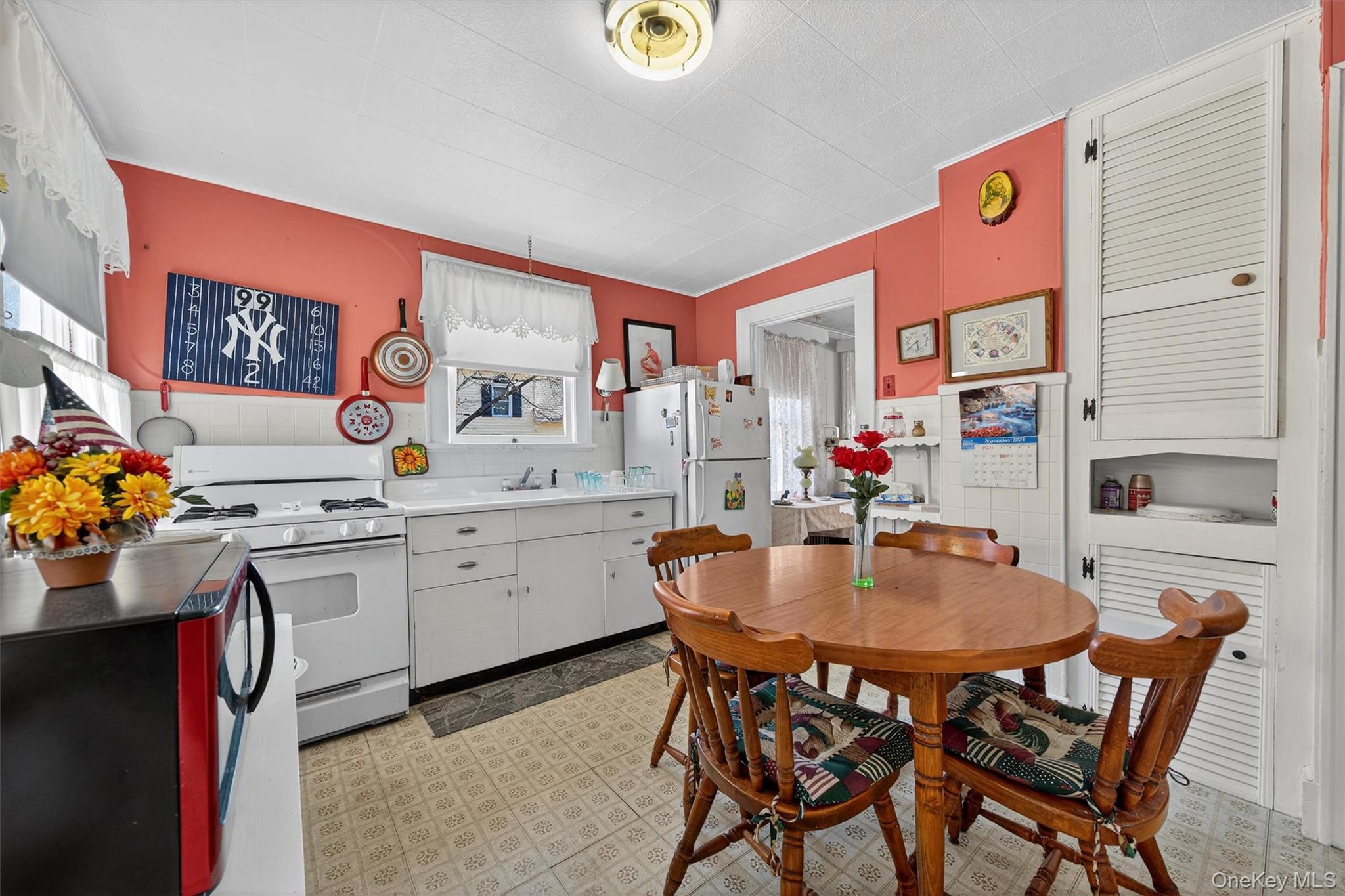 18 Seybolt Avenue, Otisville, NY 10963